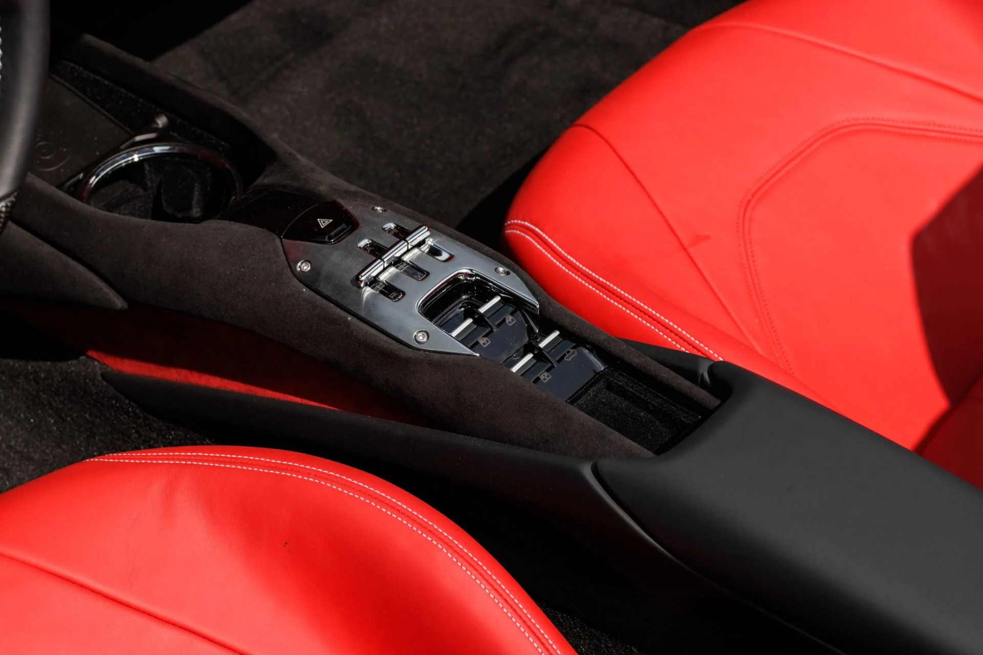 mph010_796584114_Used_2025_Ferrari_296_GTS_1755544147_6dc21164bc