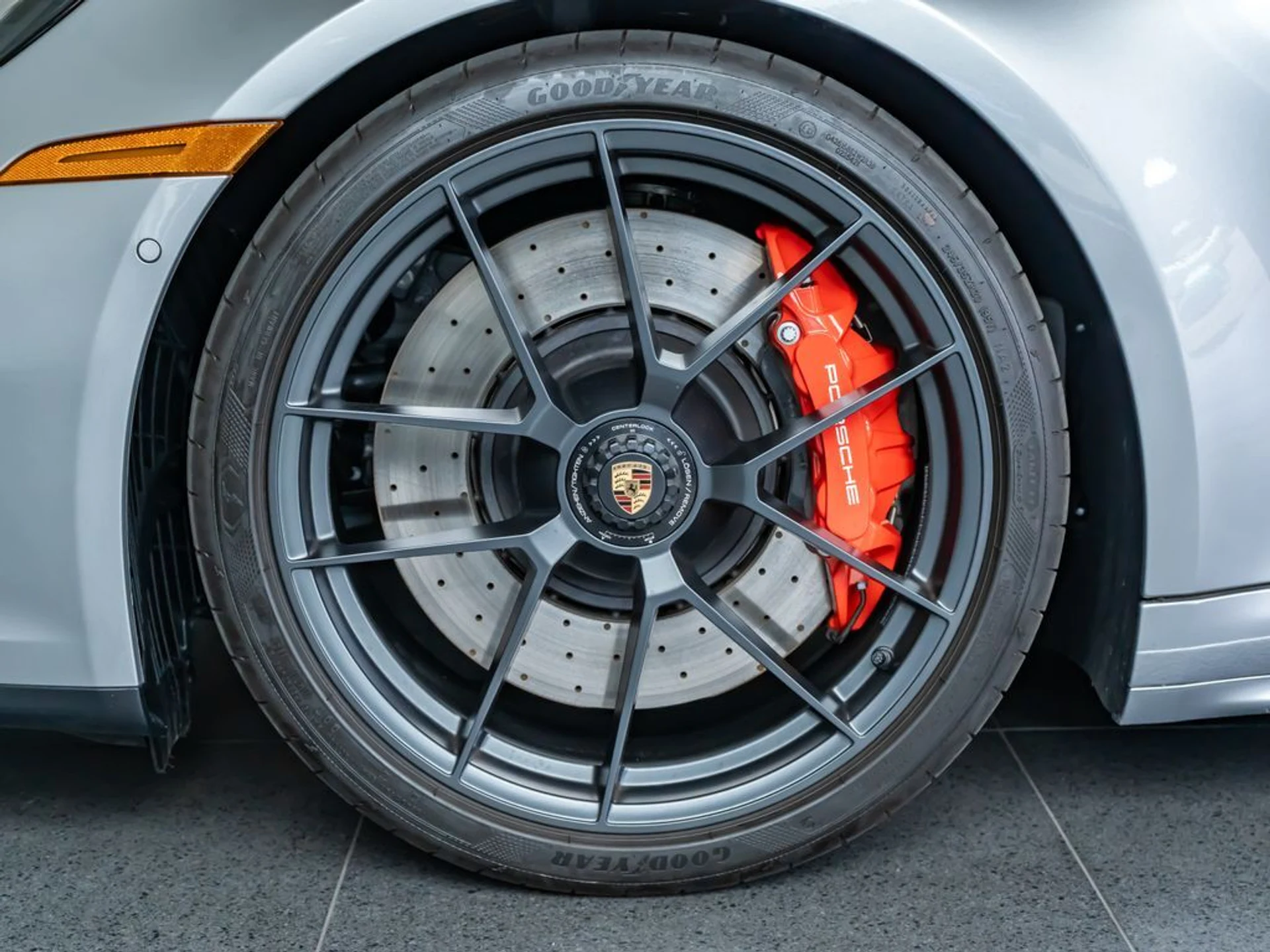 mph010_799717962_cdd1b13e9e82e736727e7f2f03f6a7a5_111f7dfd71