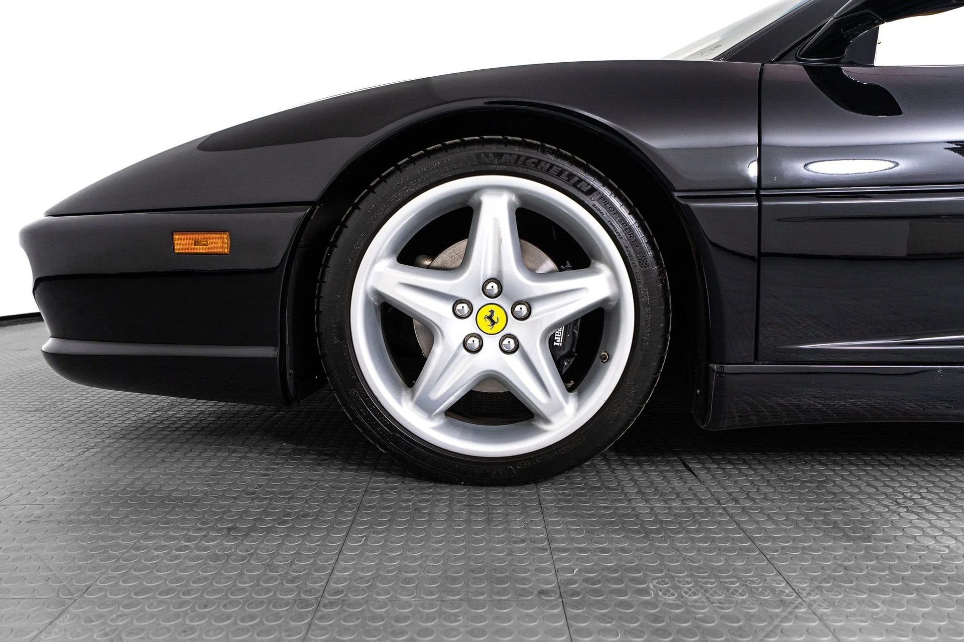 mph010_802750302_ec2f36e049264959b487e15f22b6023f_2f06b45d30