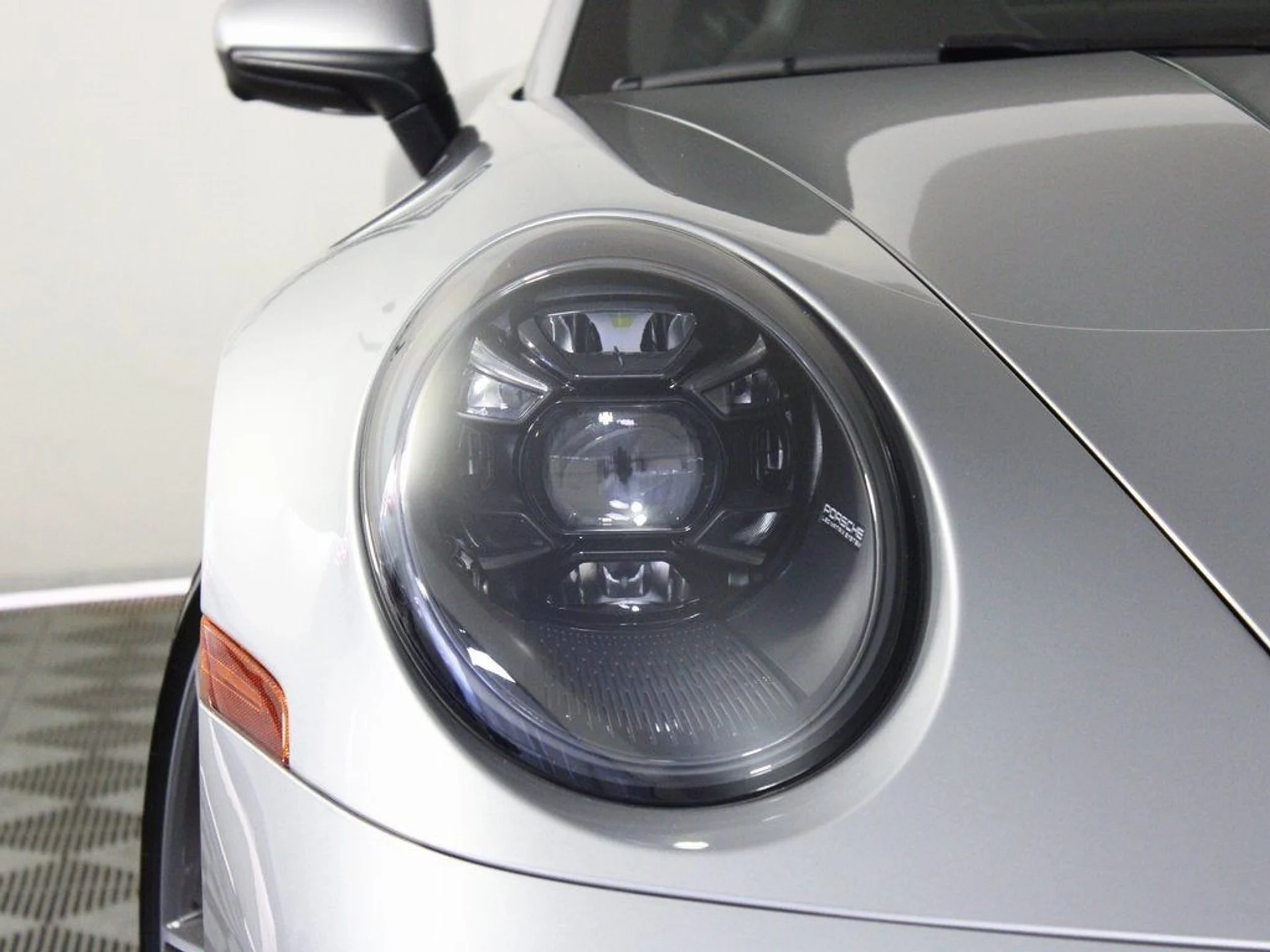 mph010_806943079_11_efeb894025