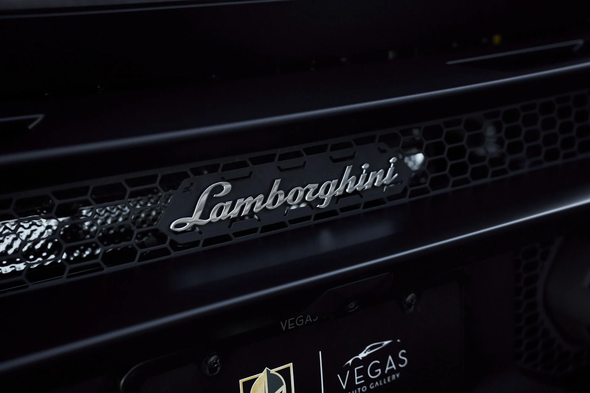 mph010_809377964_Used_2023_Lamborghini_Huracan_Tecnica_Base_1765333470_abee0eca73