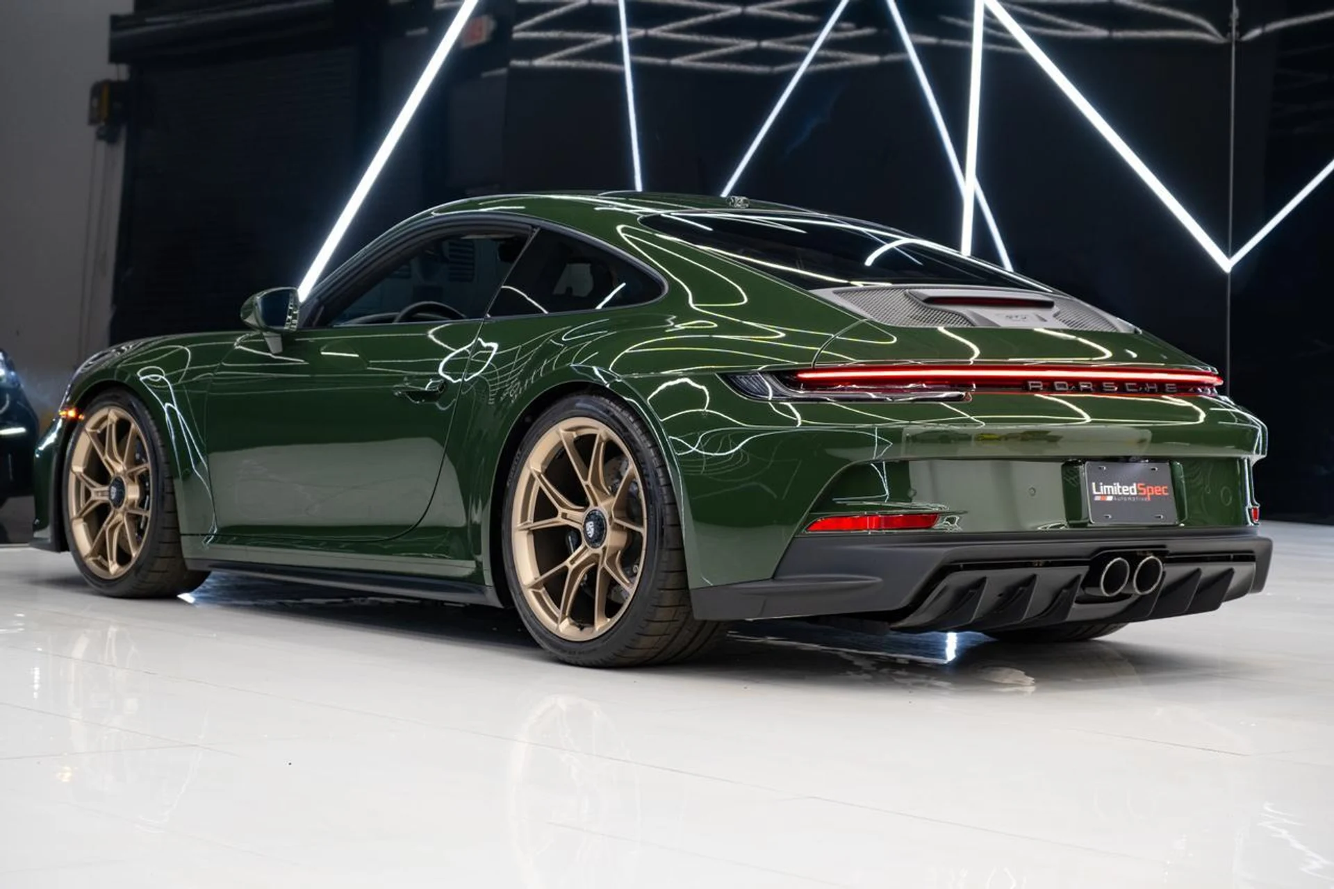 mph010_80942757_319ec17fc2f736c2a33eaa62a289bbea_594f28fd04