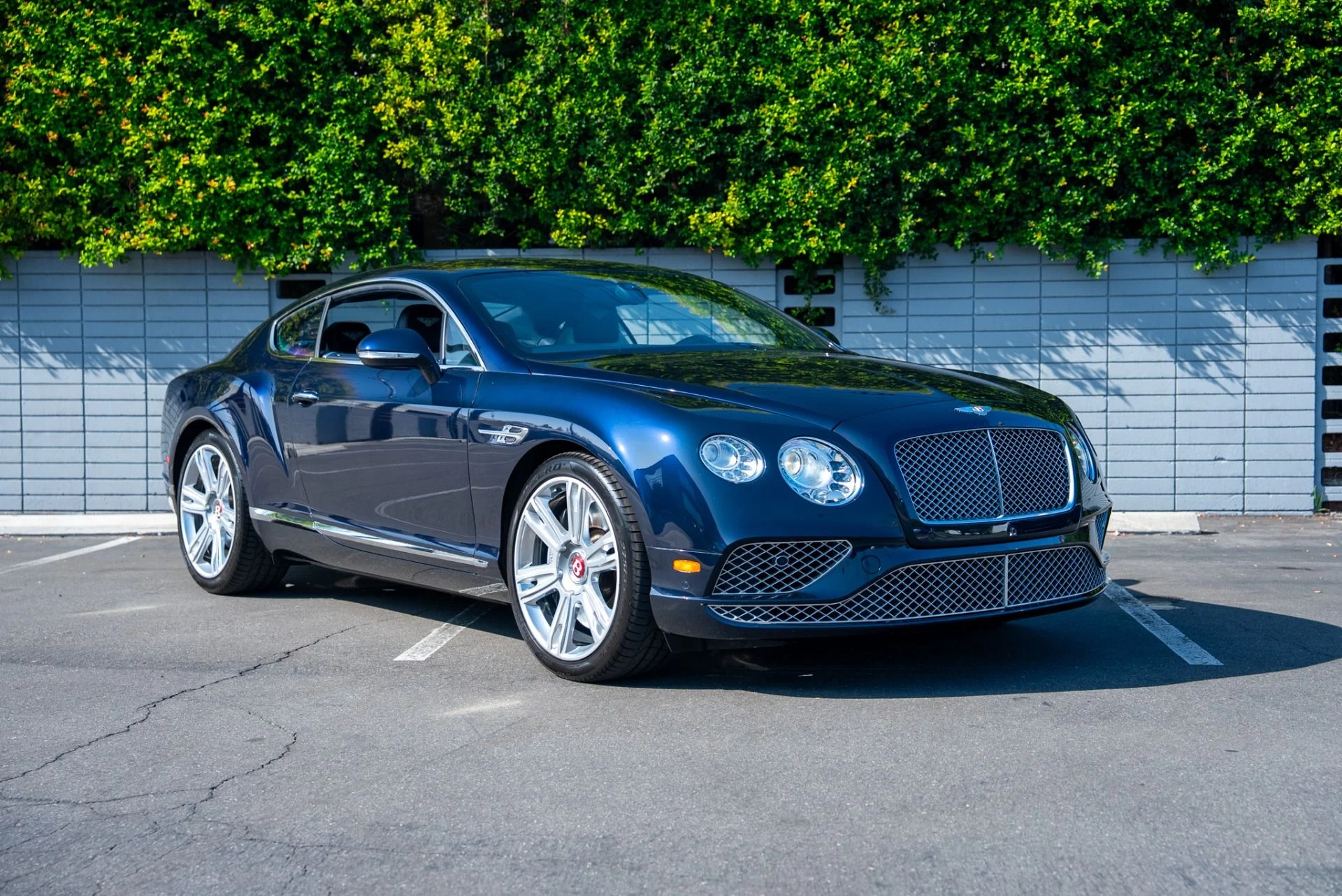 mph010_812698777_Used_2016_Bentley_Continental_GT_V8_1762542267_befe60b36c