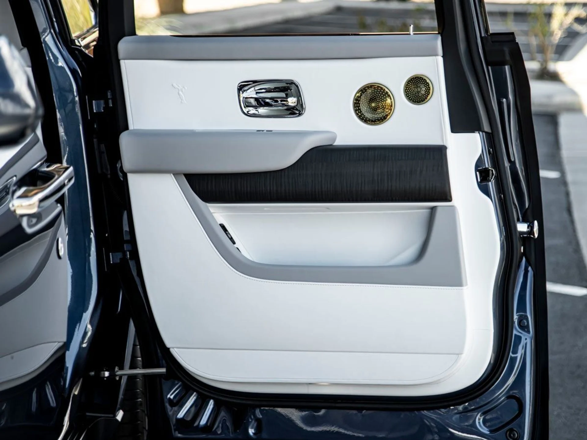 mph010_813128901_11_1e88cc01bb