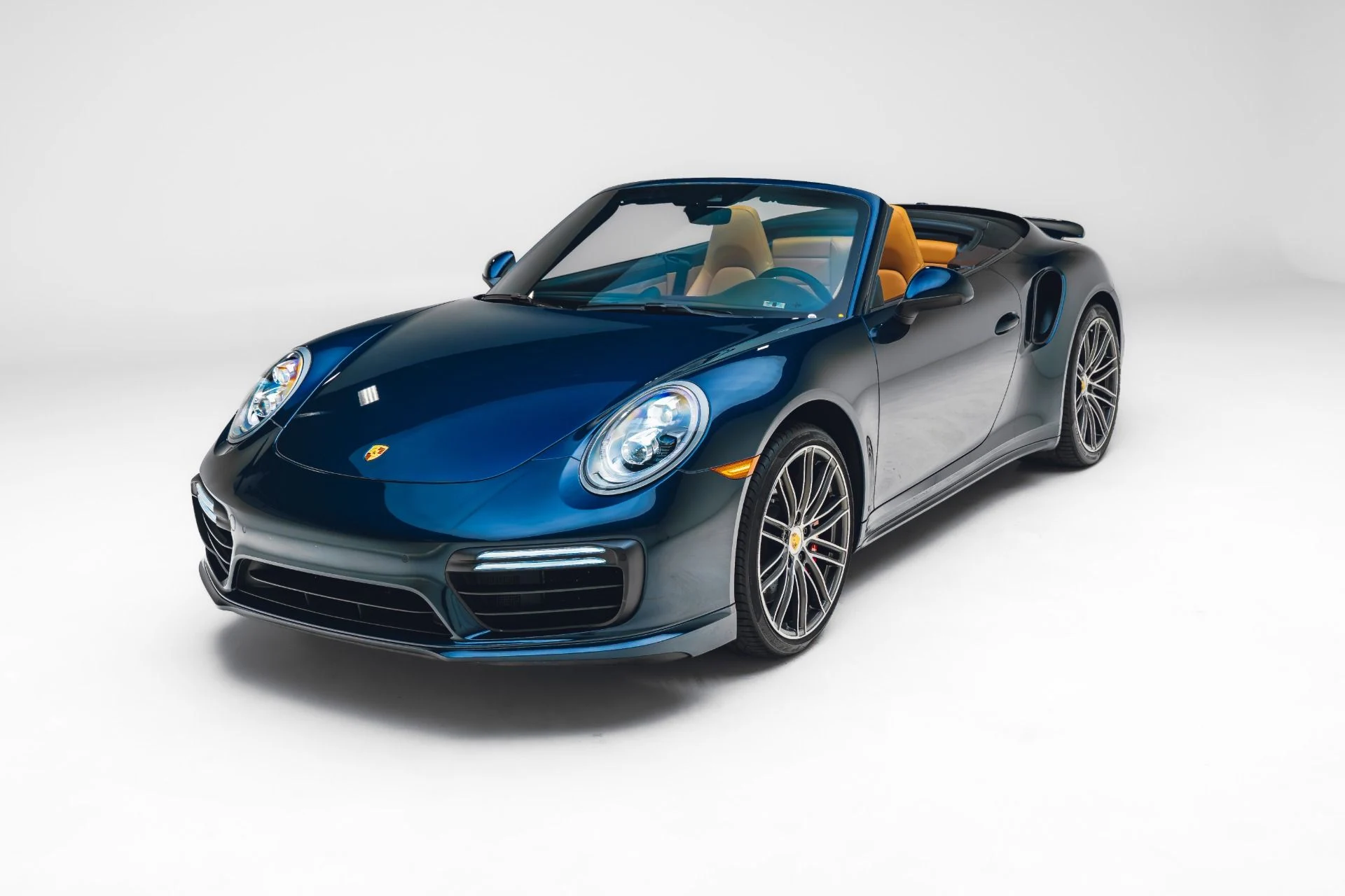 mph010_813993676_Used_2019_Porsche_911_Turbo_1781652566_03618126f5