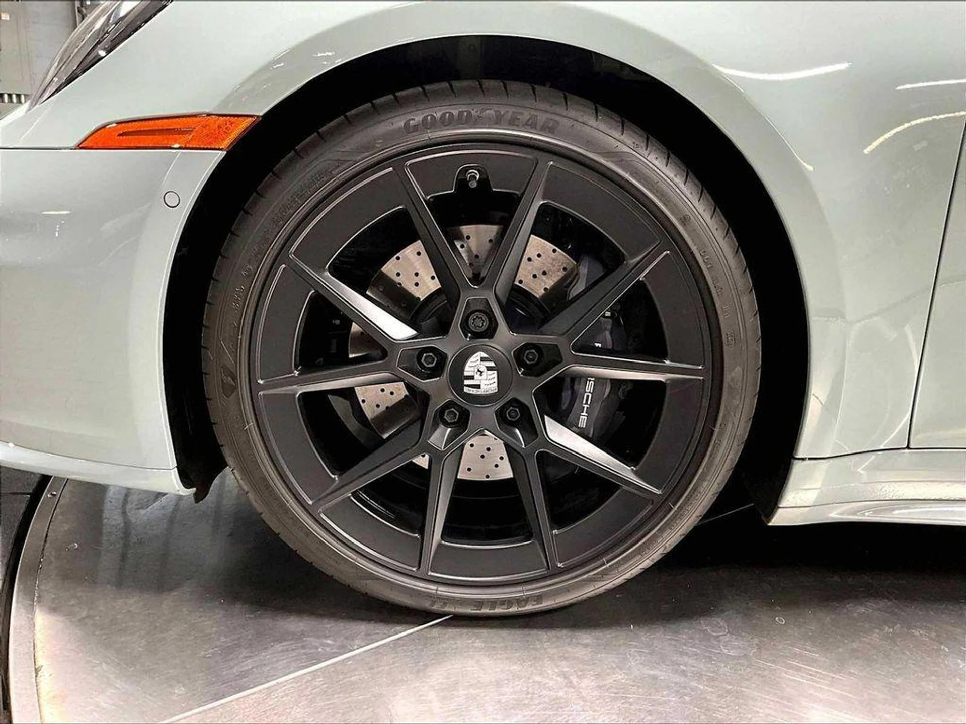 mph010_814174188_F_Hfs_Q_Tkct_C_Dm_W_Xr9_Rs_Xkhid_Bk_f8a2243b2c