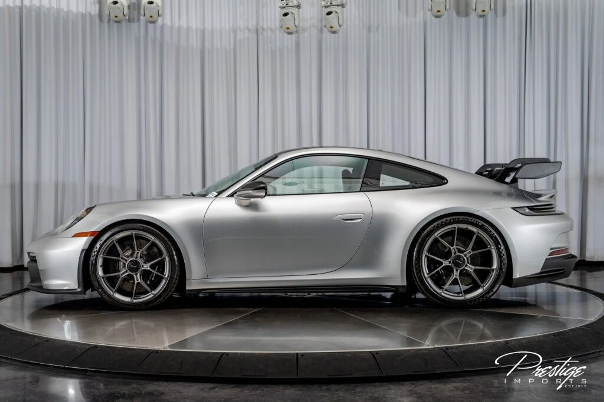 mph010_823599849_c676e15430f720cb8ab966e1100fa9dd_08d950bb45