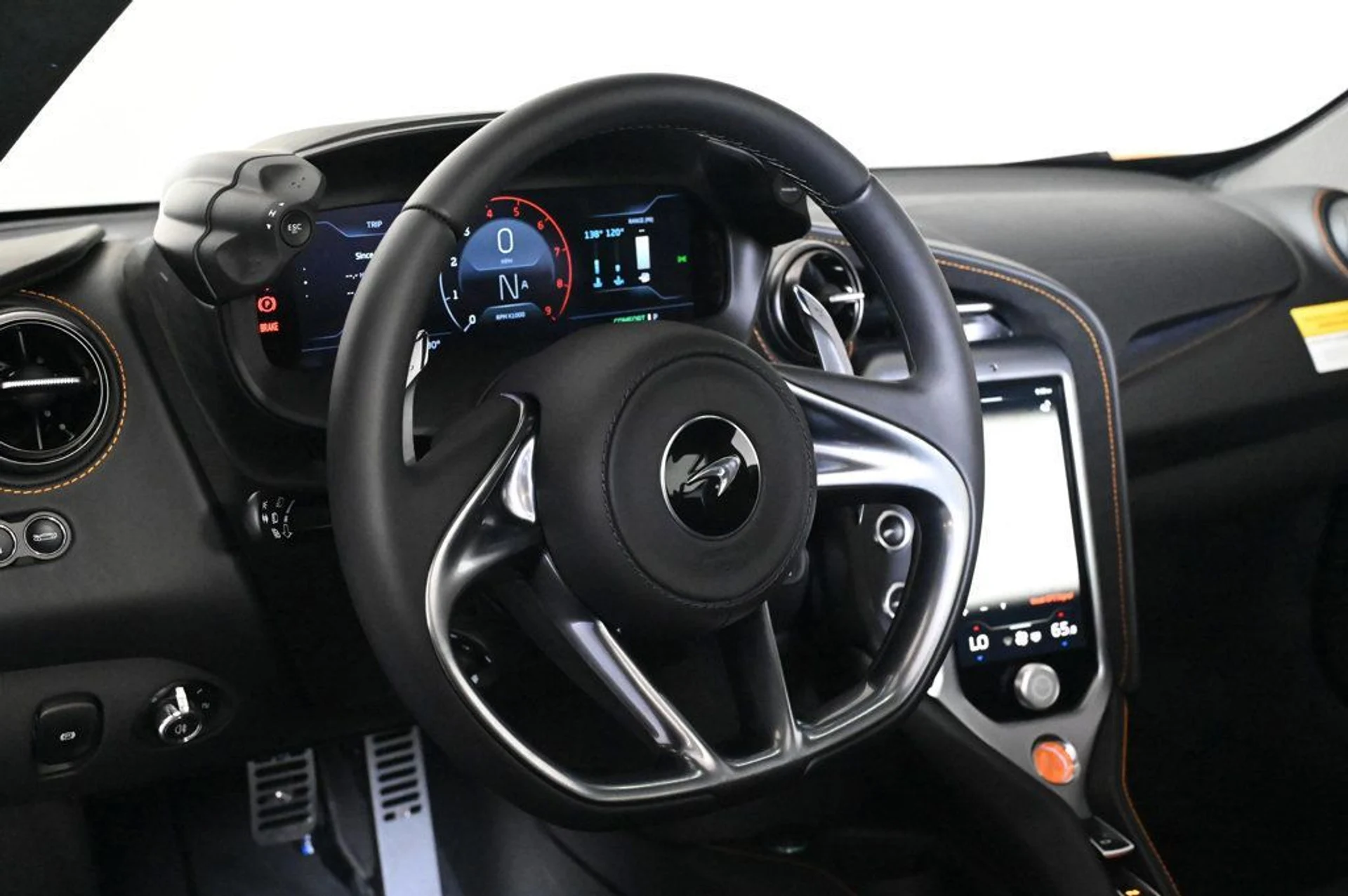 mph010_824059873_new_2027_mclaren_750s_coupe_11350_23010566_10_1024_be163bf408