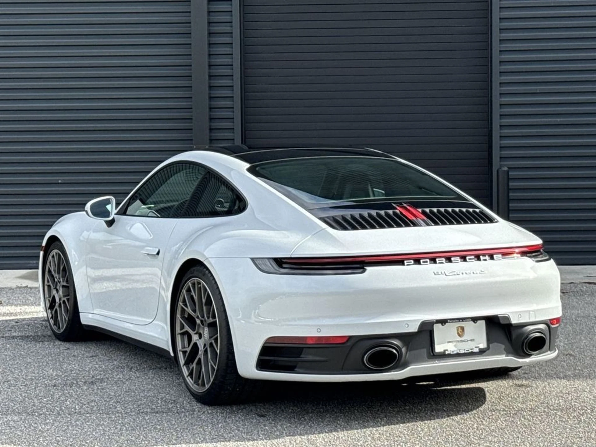 mph010_824154002_95ee53dc5dc8aab8c3bb2f693eac2954_75d40b7743