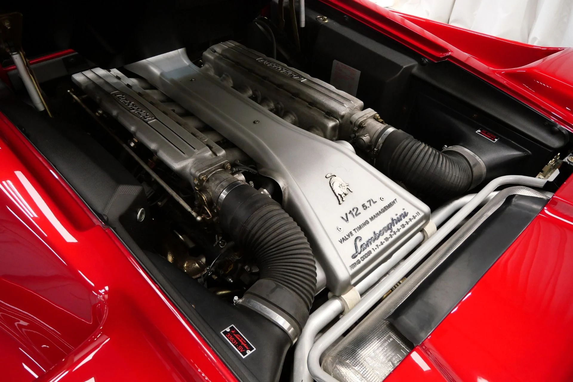 mph010_825081933_Used_1999_Lamborghini_Diablo_VT_Roadster_1747320000_b2cf6dc804