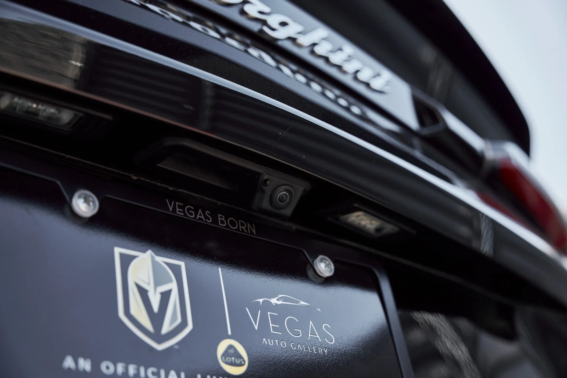 mph010_829573387_Used_2024_Lamborghini_Urus_S_1770085826_e916129986