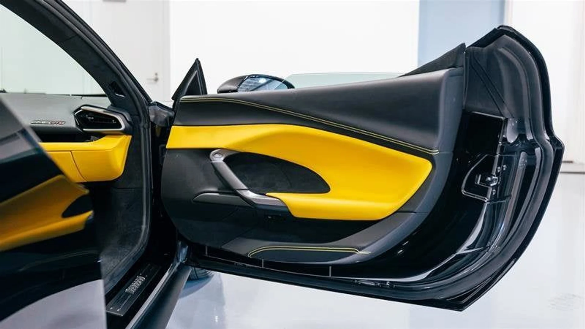 mph010_830438657_7a872bbbee6144caa4310386c753a609_ee66b719ee