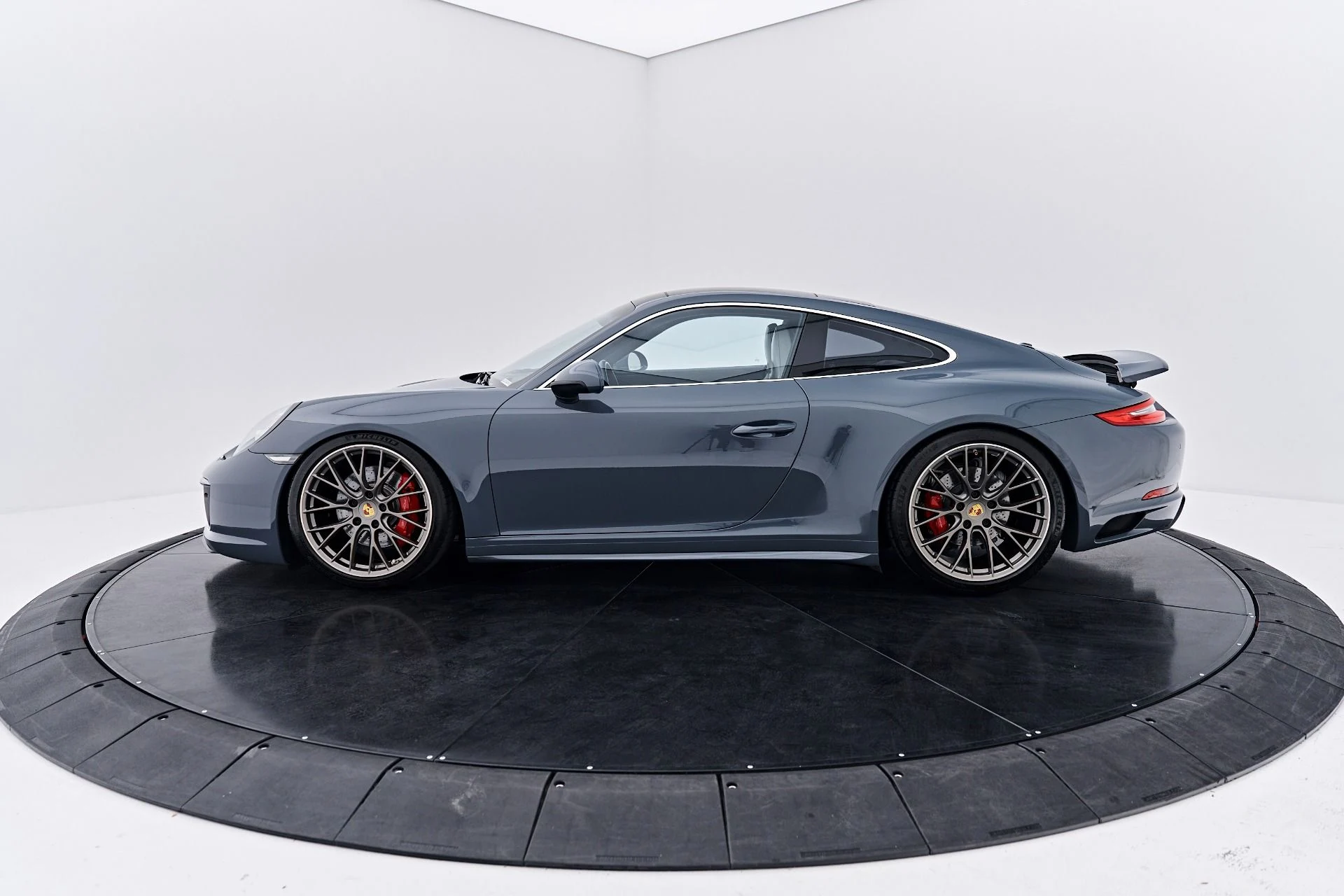 mph010_830927346_Used_2017_Porsche_911_Carrera_4_S_1789697852_472a4af81a