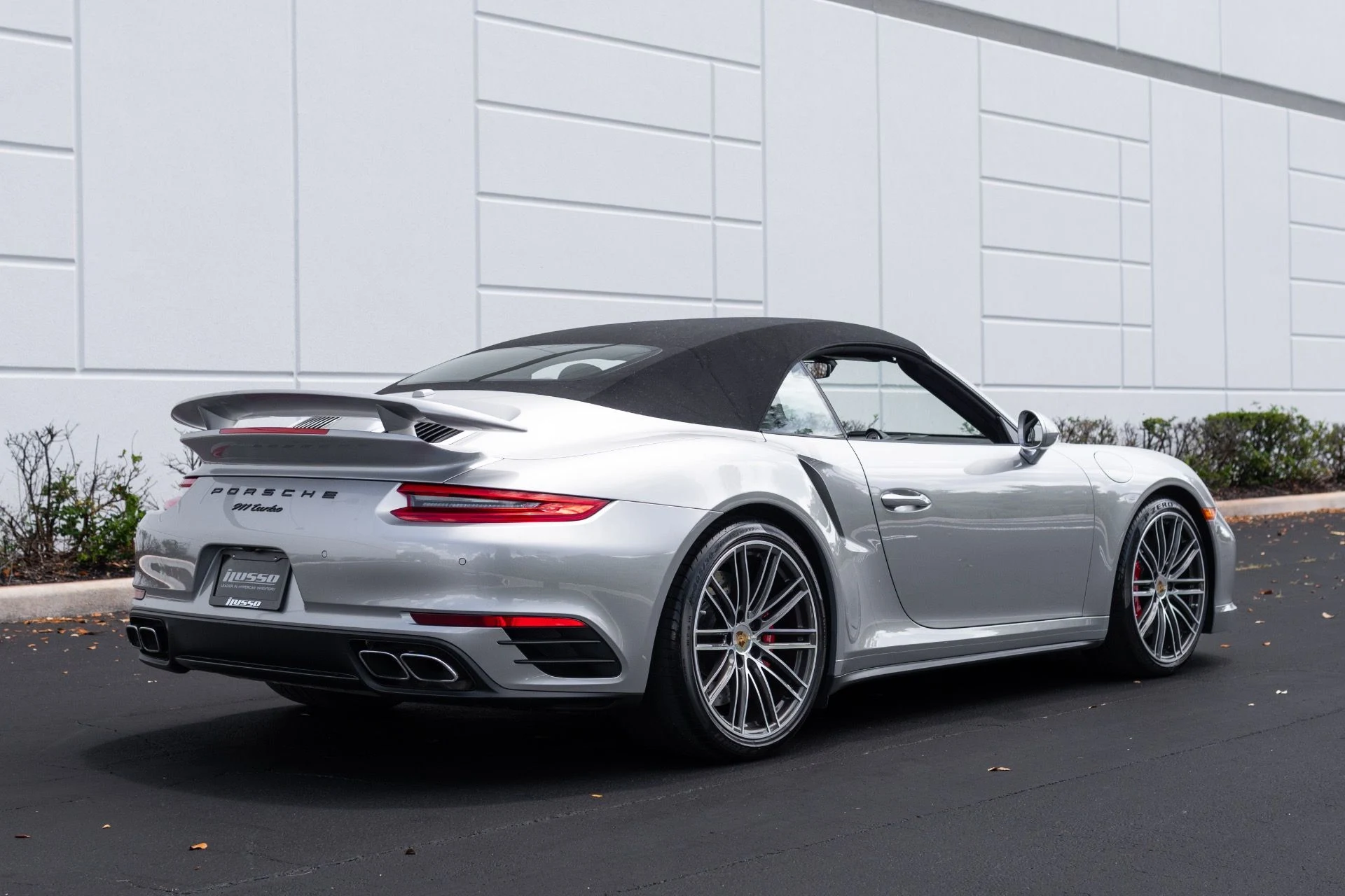 mph010_831030215_Used_2019_Porsche_911_Turbo_1775252644_a319f8ec7f