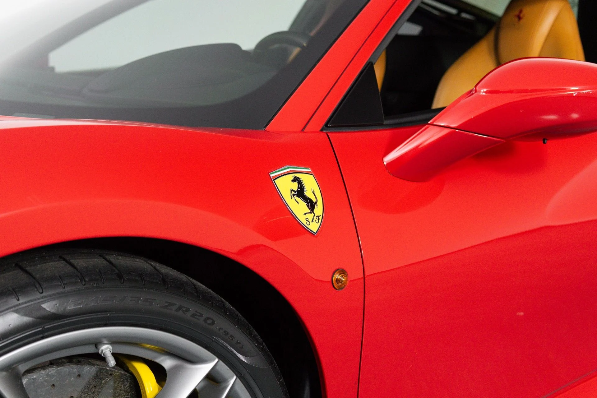 mph010_832238464_Used_2017_Ferrari_488_GTB_1781727340_cd96619a11