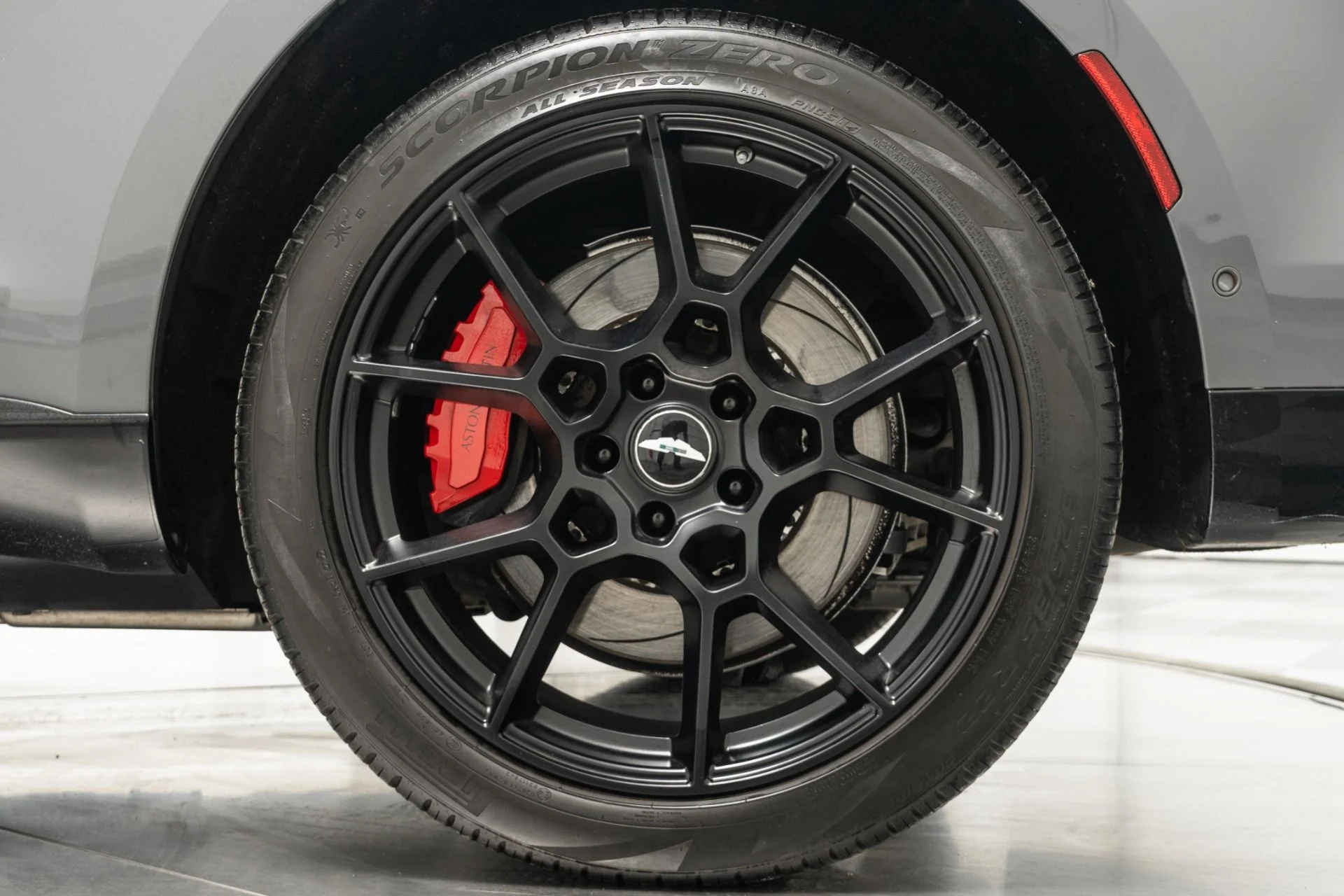 mph010_856013858_Used_2021_Aston_Martin_DBX_22_Inch_Wheels_Heated_and_Ventilated_Front_Seats_Panoramic_Roof_1765210409_95f27ee0ef