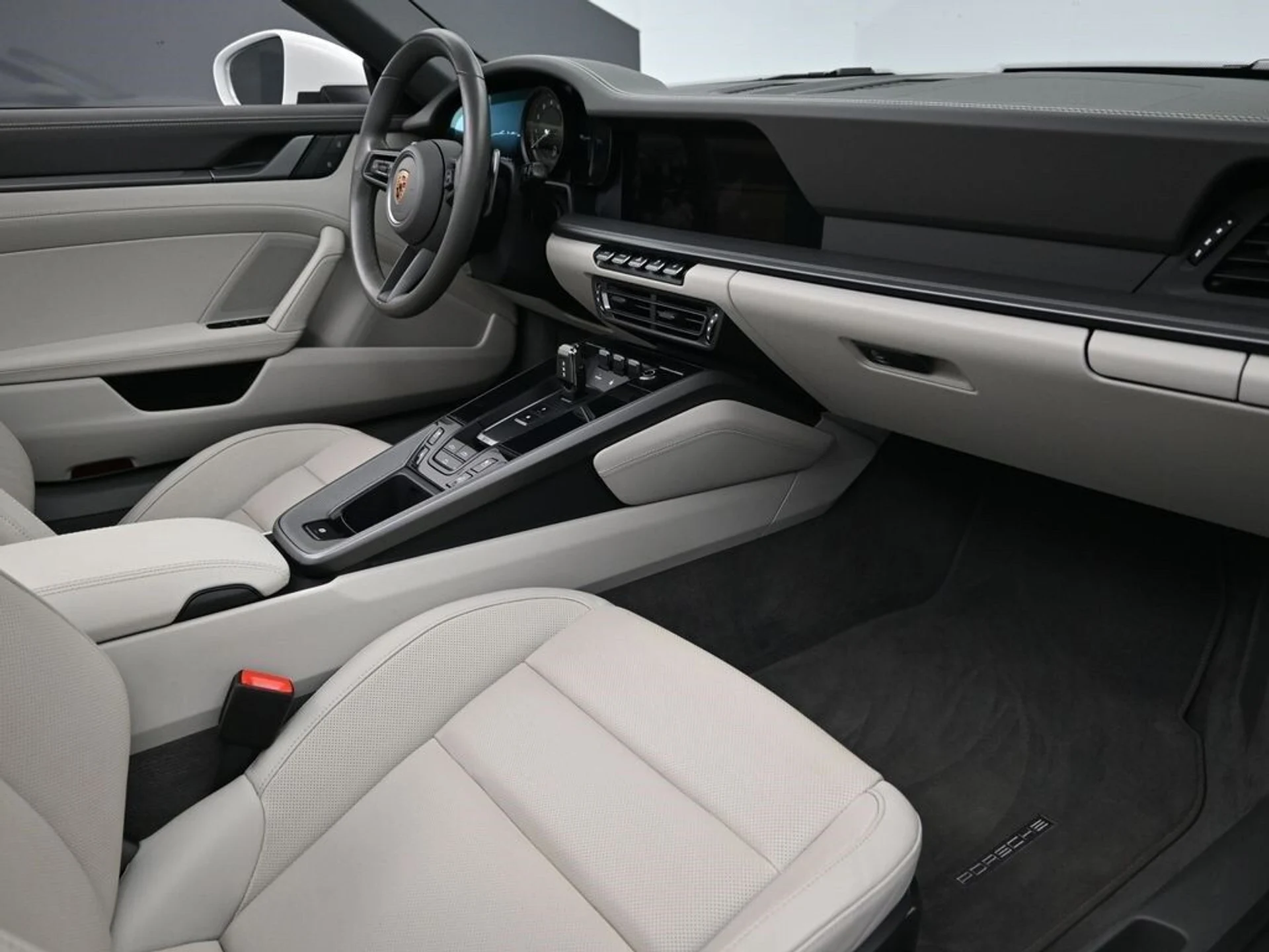 mph010_859290797_1ca9dc6934553aac1c313f74bc2c8b6dx_28a80a5369