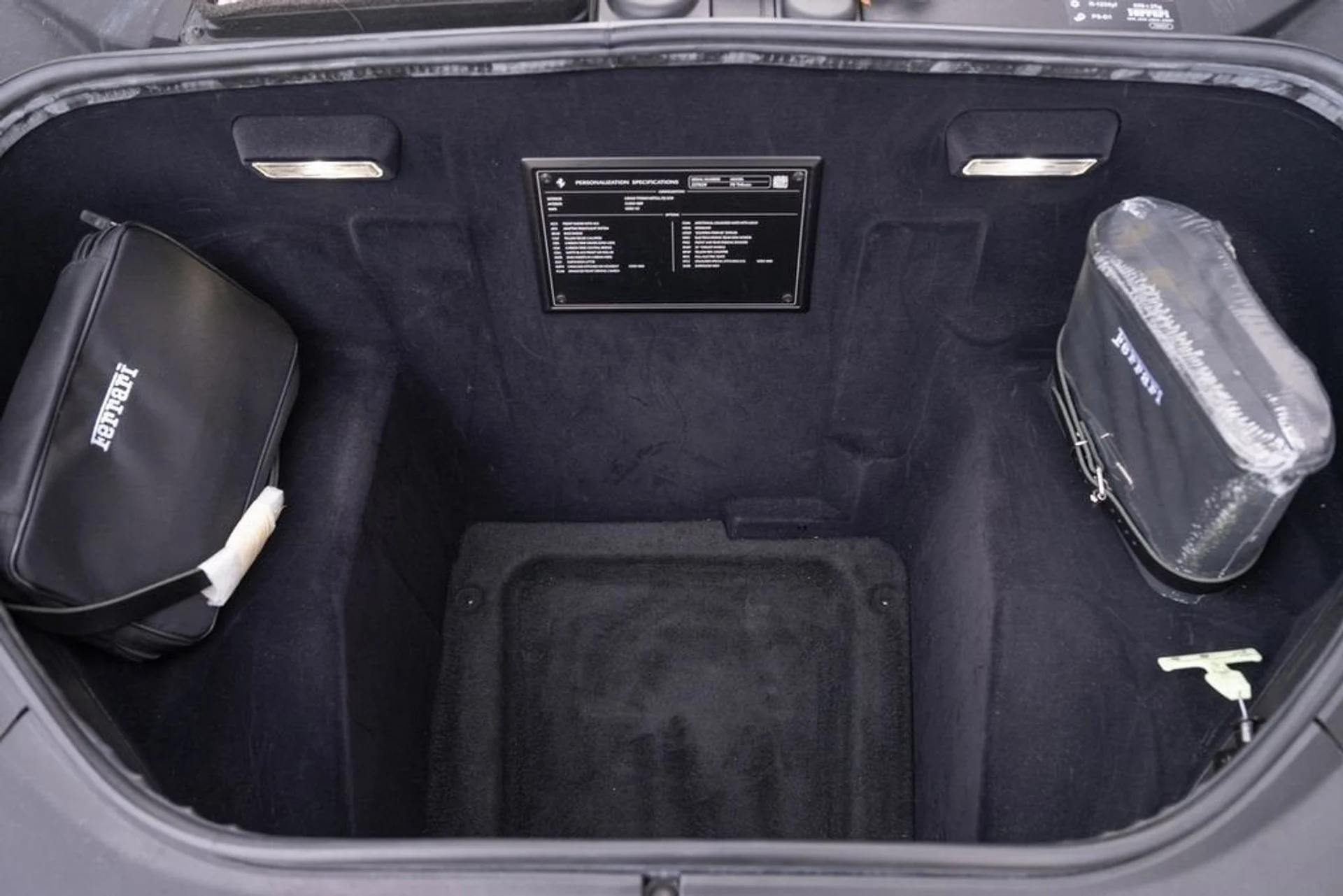 mph010_859318150_5e494a3bfe5241efbb6513c70ded4f1a_396904736c