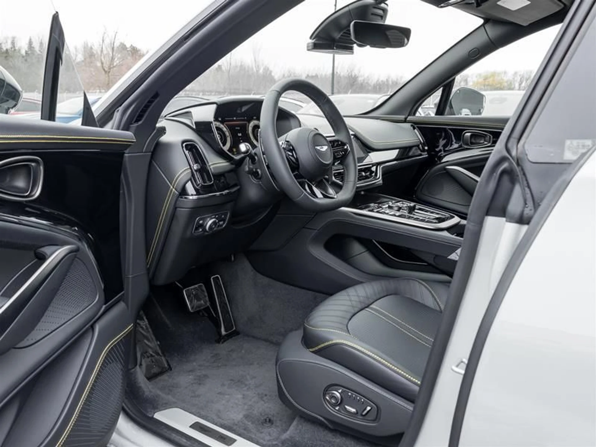 mph010_859670563_yg3250ty_220de4b2fd