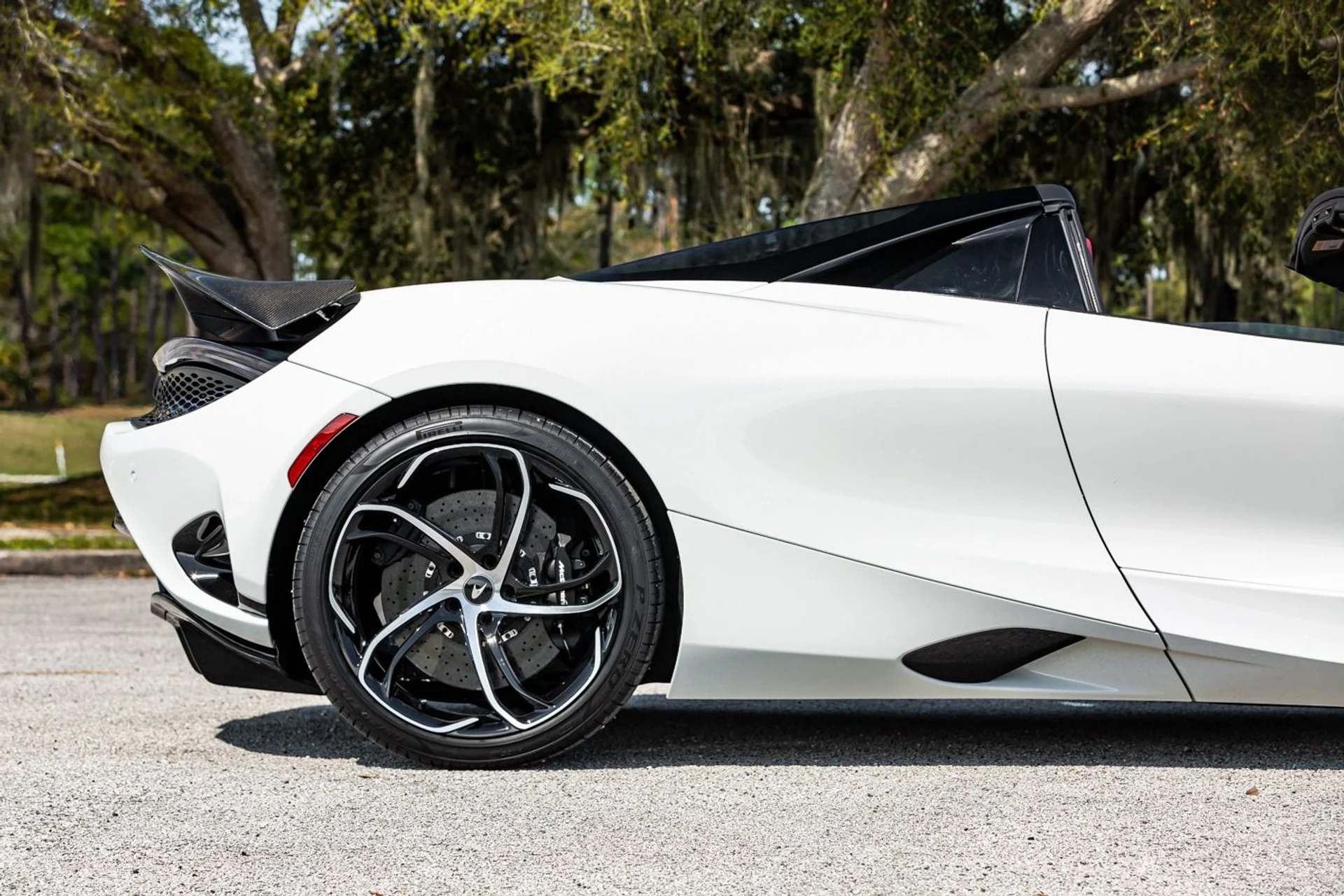 mph010_862650447_Used_2024_Mc_Laren_750_S_Spider_9e5b37ff7d