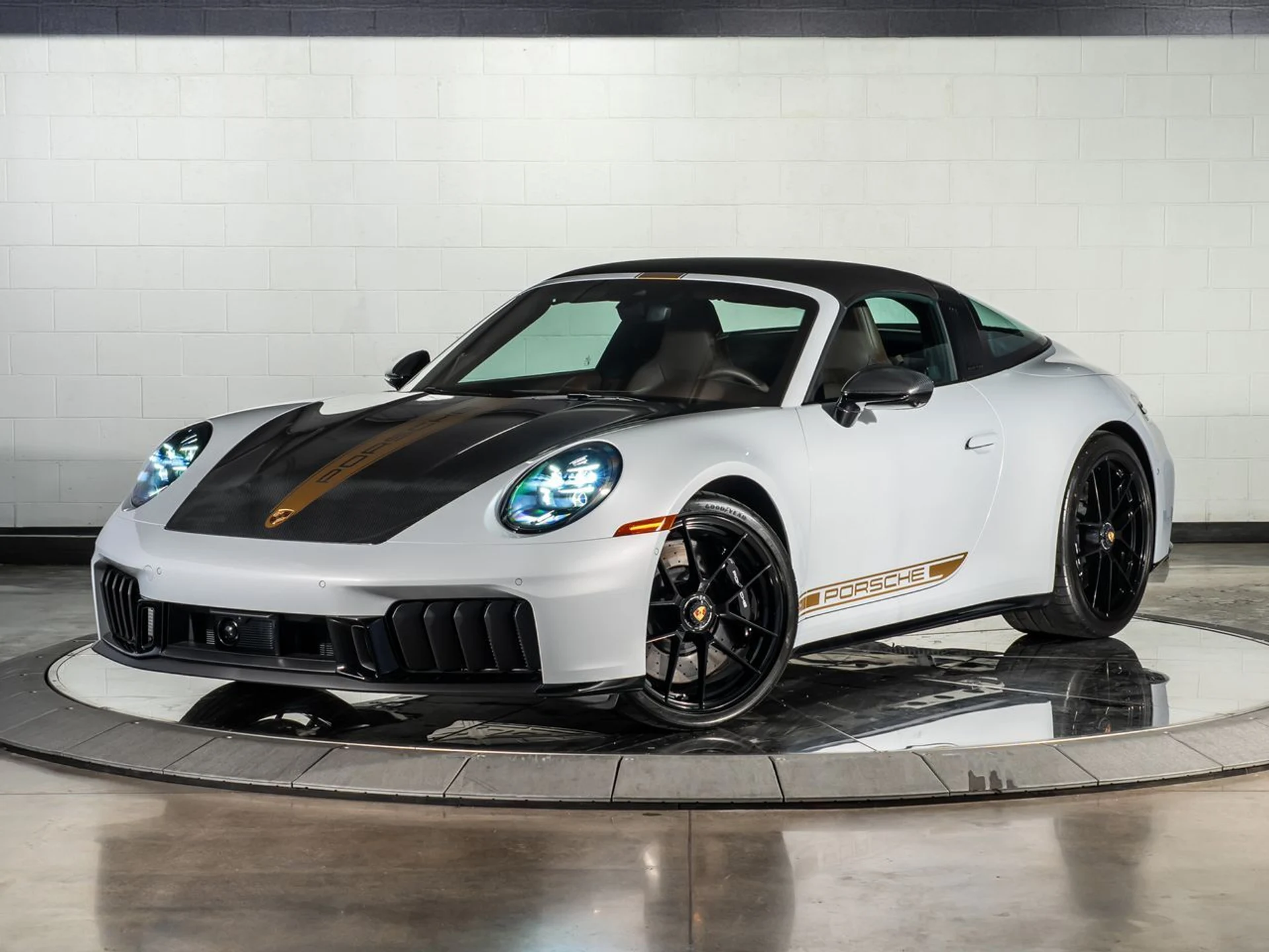 mph010_866052620_0c926bdad8e8532d0322610fbca06fdd_cf06528b56