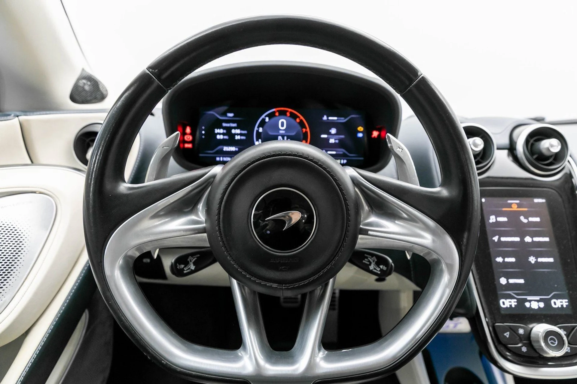 mph010_866738296_11_c14284b971