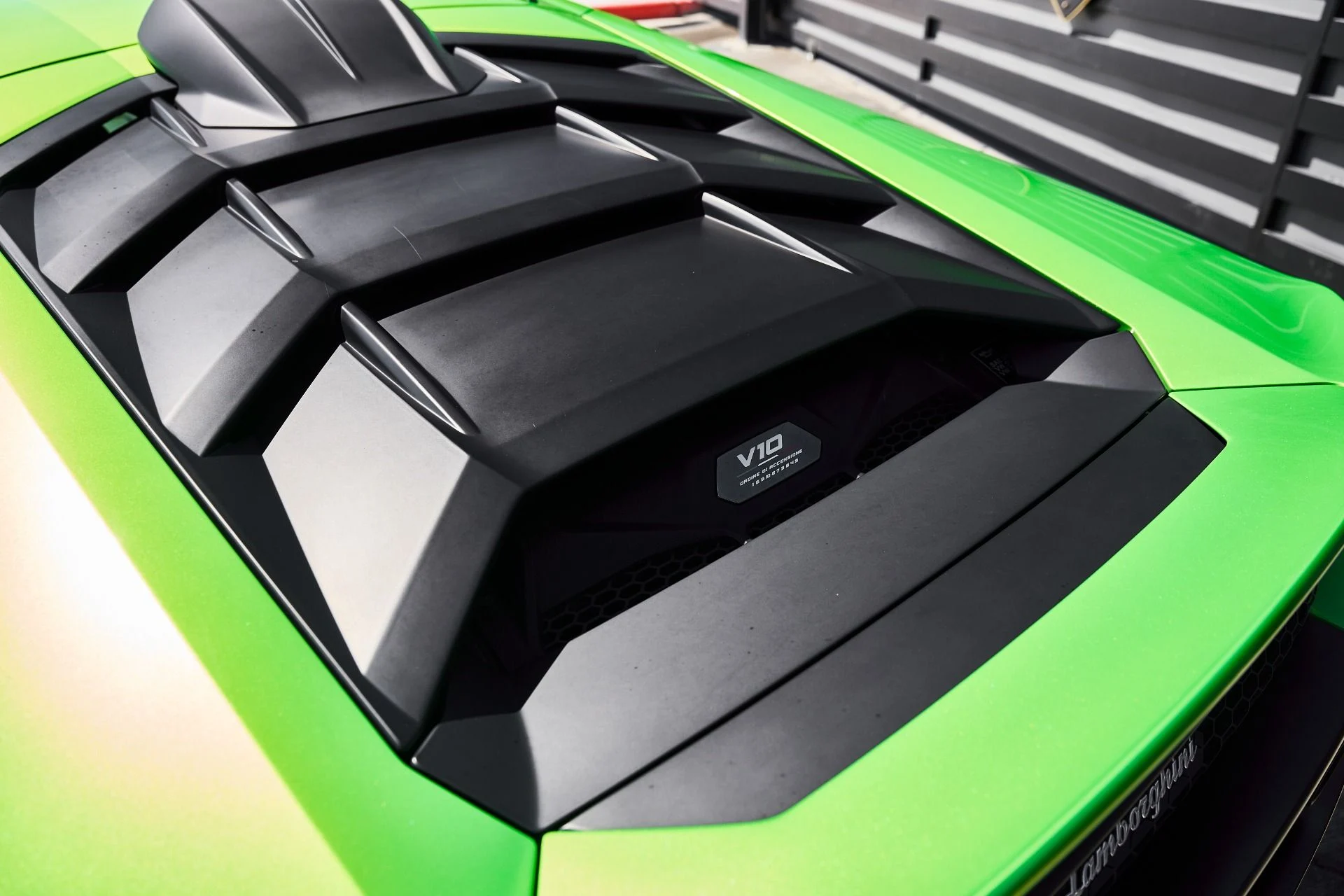 mph010_867065378_Used_2024_Lamborghini_Huracan_Sterrato_Base_1774300051_eb986791d4