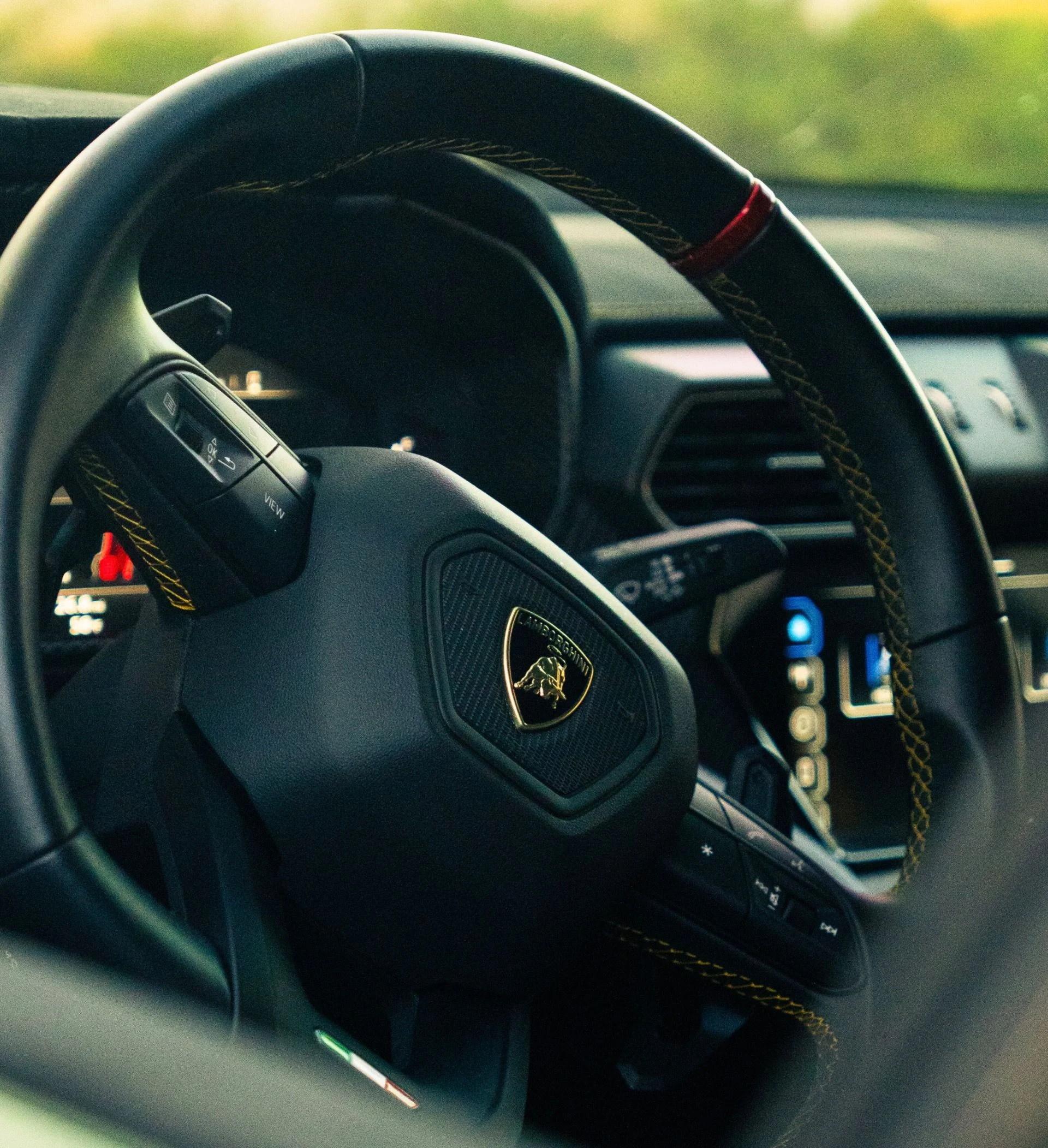 mph010_870588615_Used_2023_Lamborghini_Urus_Performante_1774898175_38ca3533c3