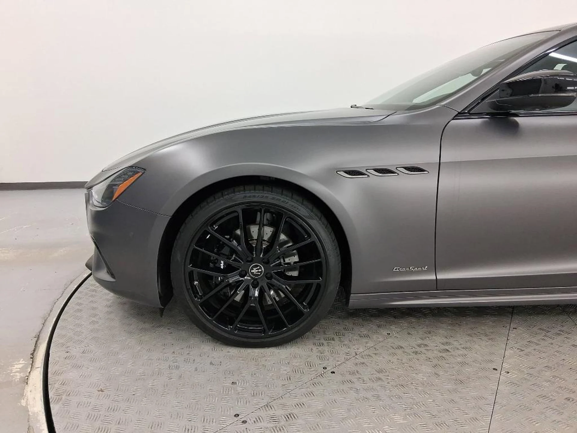 mph010_872828332_t18l_UANKMVM_0i1c_Sw_X2h_J_Dxi_H9_M_0b61ab46b8