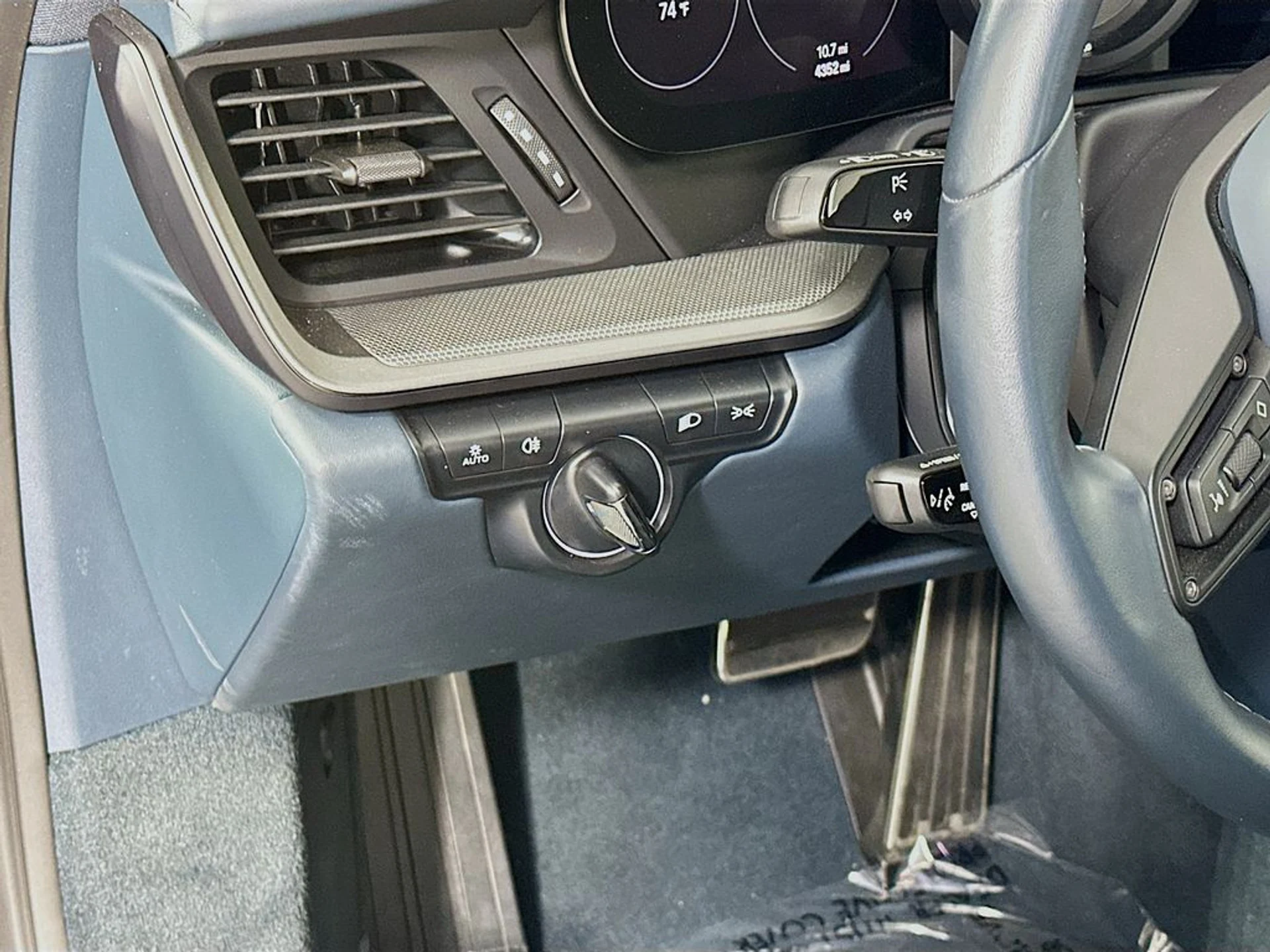 mph010_873041312_83f0a3388302e83a5e36ed6a6797b9b2x_93df6e0567