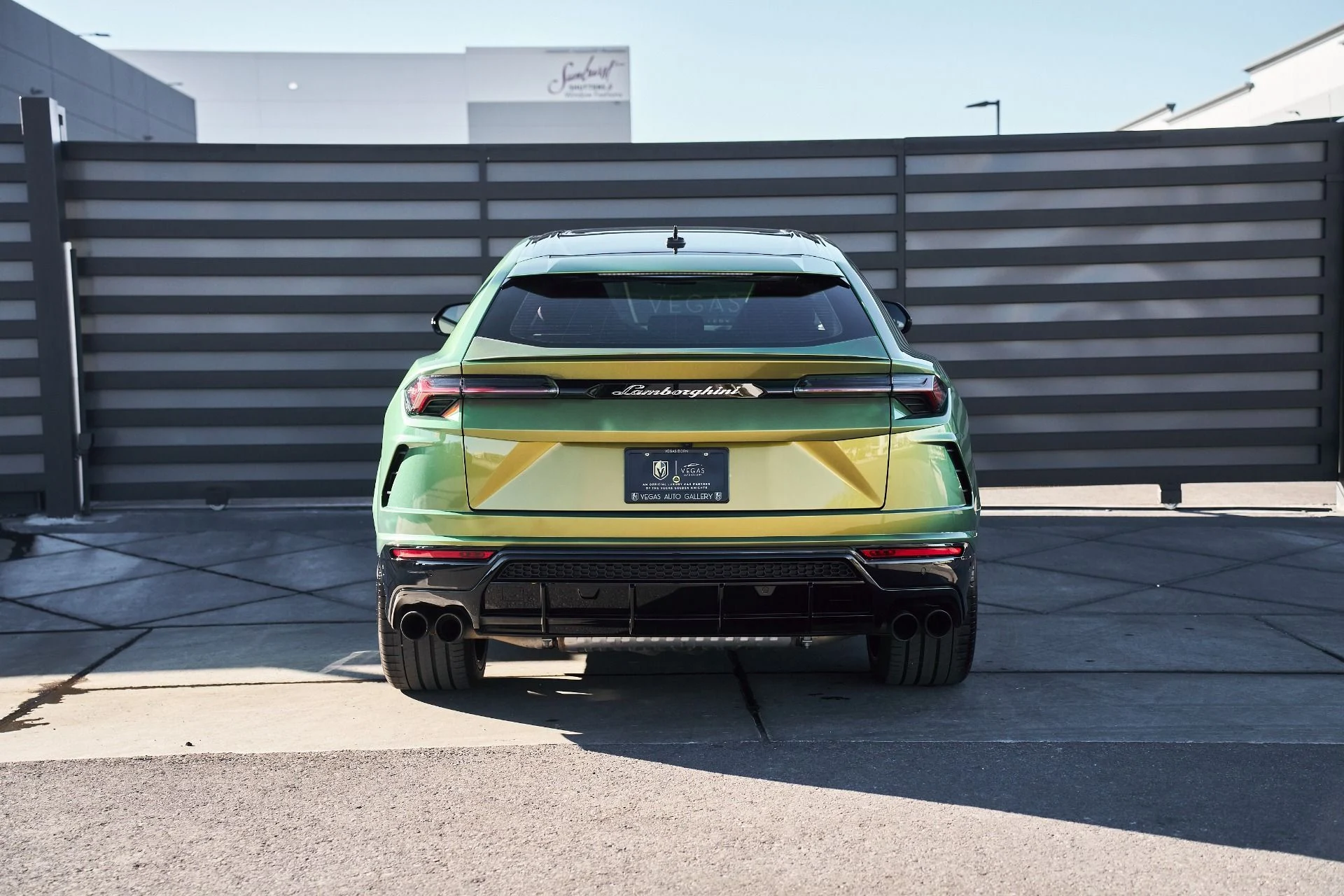 mph010_87558148_Used_2022_Lamborghini_Urus_1764710415_feeeca4e19