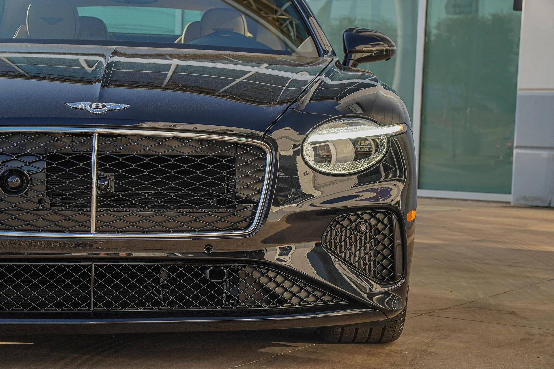 mph010_879538645_Hi_Tech_Luxury_Imports_LLC_SCBDP_4_ZG_6_TC_025074_image_10_6a099f54fc