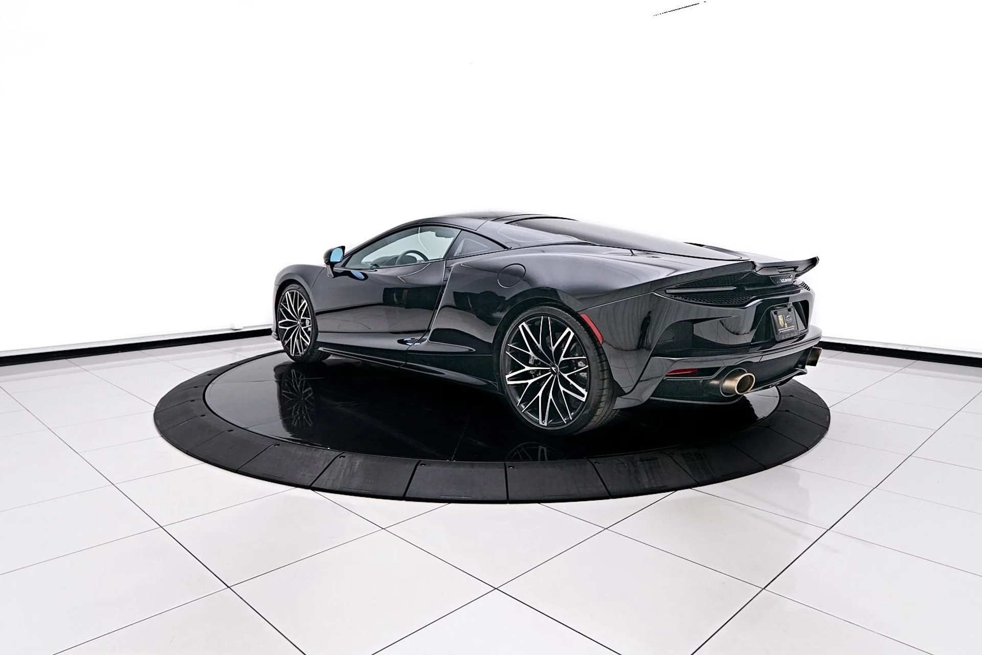 mph010_880091720_Used_2021_Mc_Laren_GT_Base_1746665042_0f30ee1277