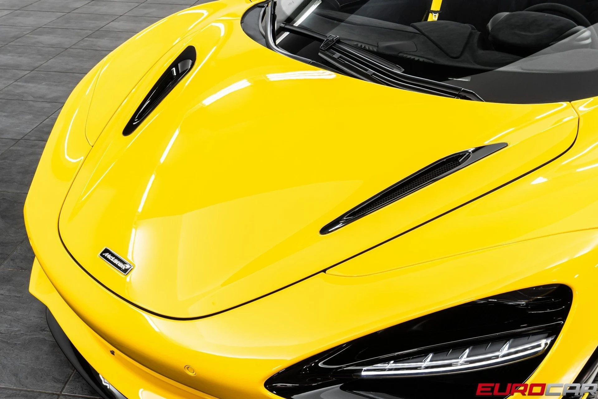 mph010_883739962_image_11_98274eb0e9