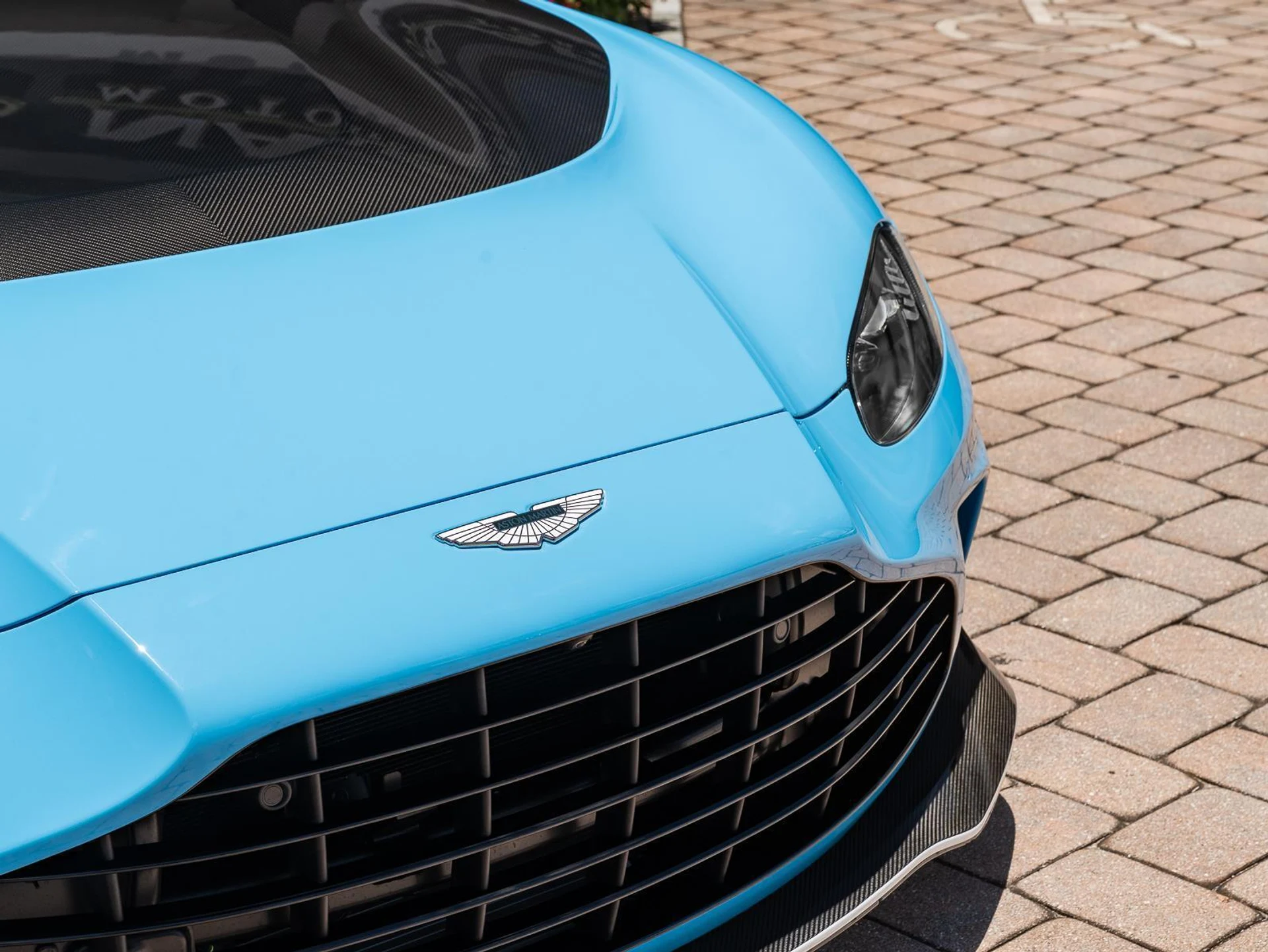 mph010_884894866_Used_2023_Aston_Martin_Vantage_V12_1780952607_13c8989c79