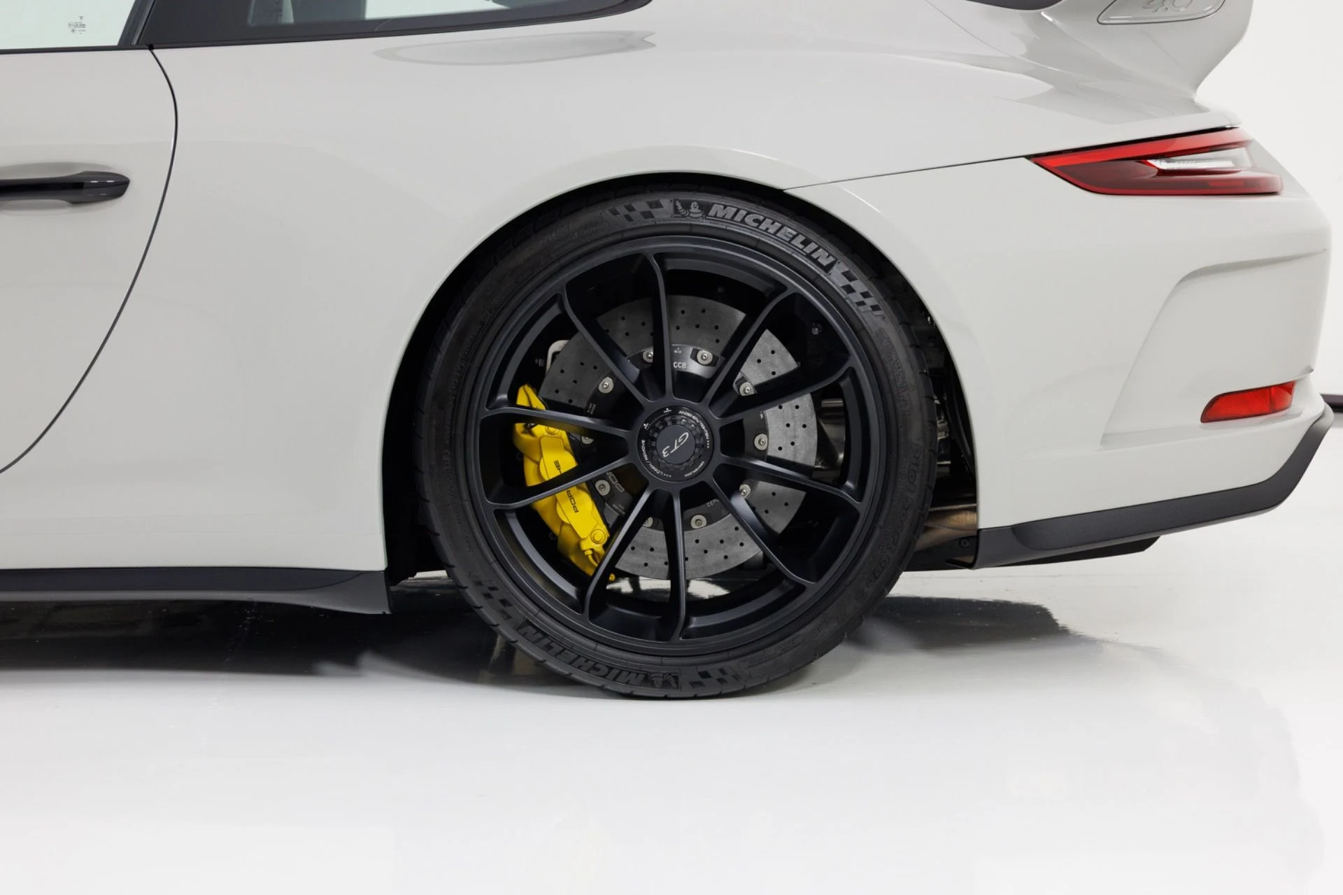 mph010_885041768_Used_2018_Porsche_911_GT_3_1782944815_ae3db69a82