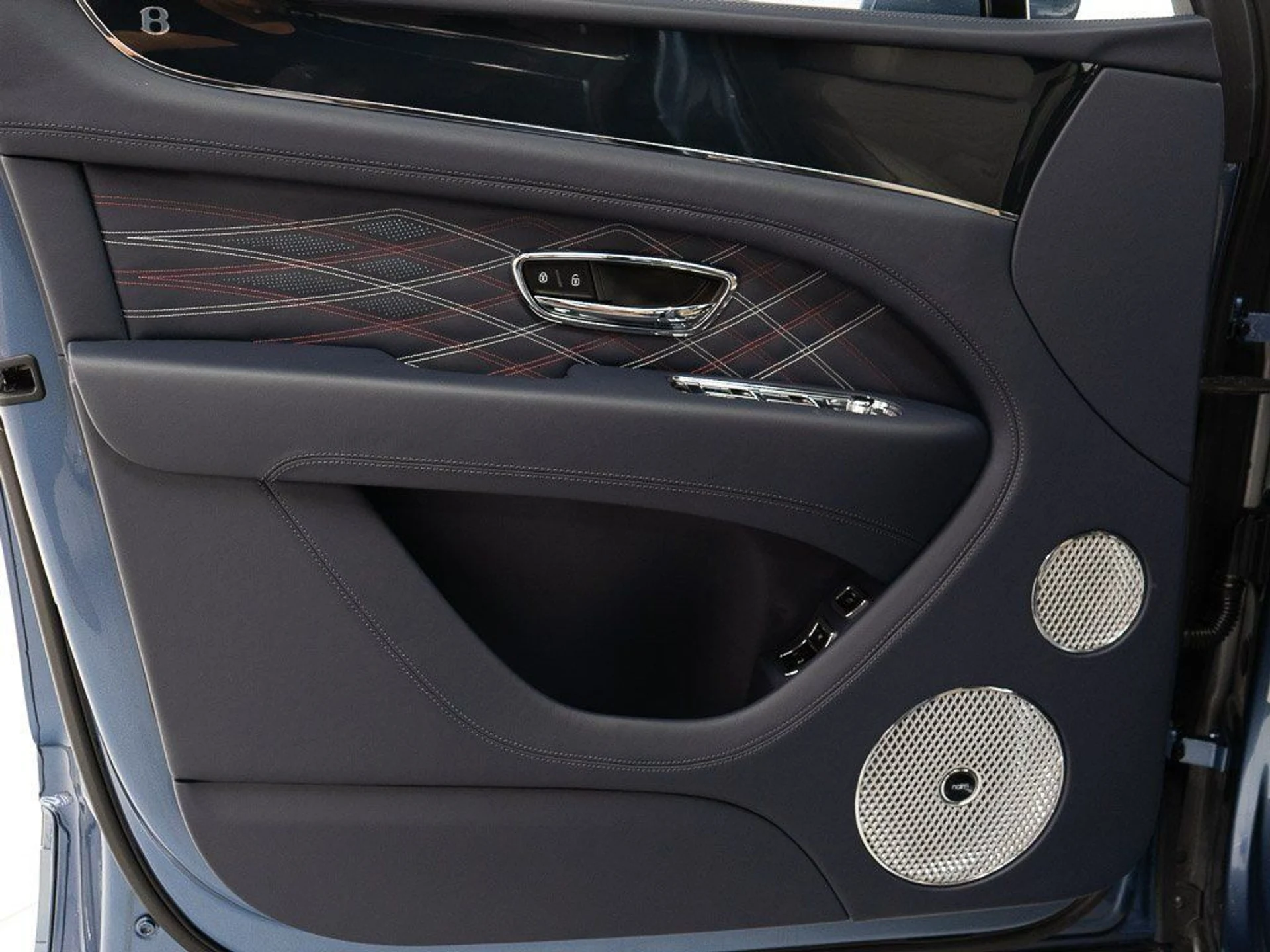 mph010_894642447_3634803ae8058cffa4374a490ecd5ebb_f17630ab02