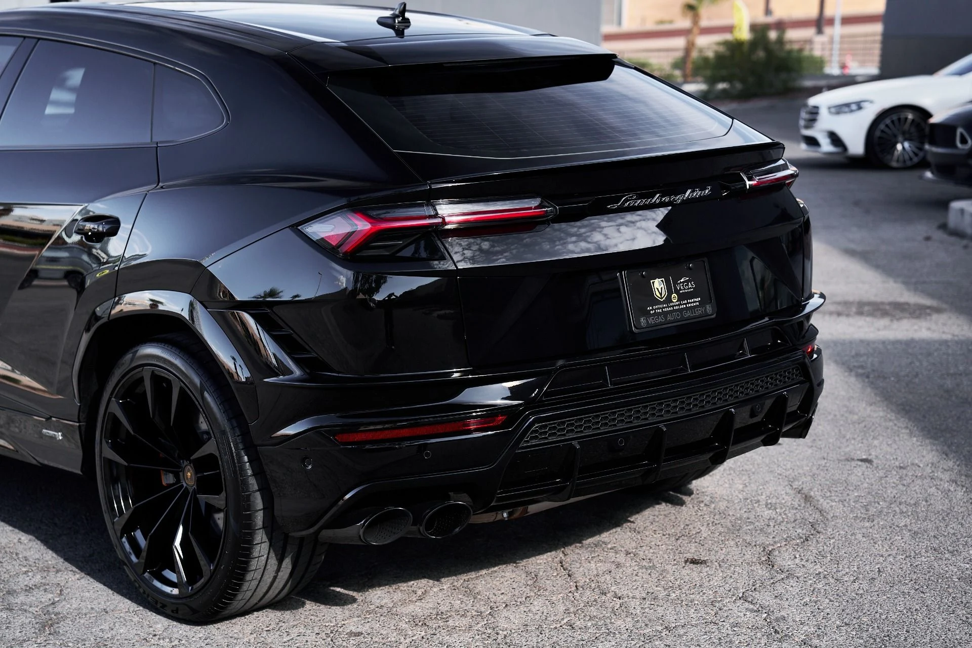 mph010_896197496_Used_2024_Lamborghini_Urus_S_1759191662_bf7074ebe3