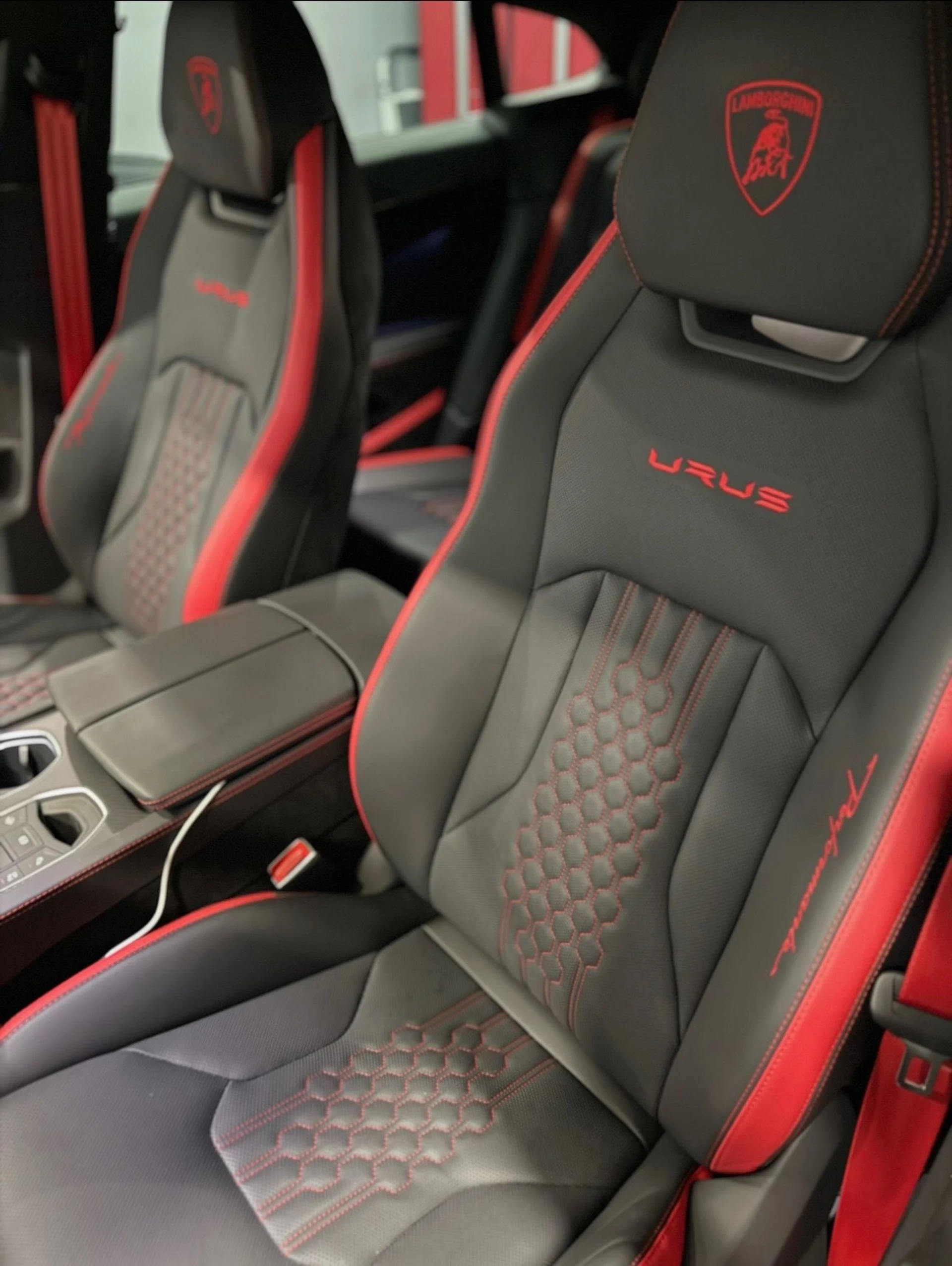 mph010_903417898_Used_2024_Lamborghini_Urus_Performante_1763160813_81990464cf