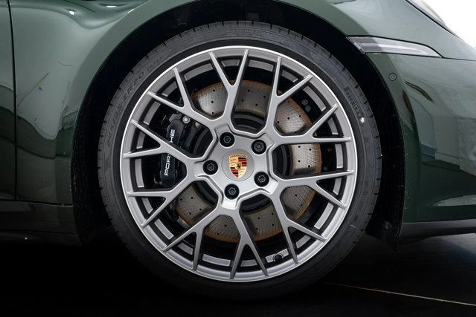 mph010_90517489_Zg_Wxo_Te5_E8ju_Nj_KFED_54_Sw_G4zgo_697817da1f