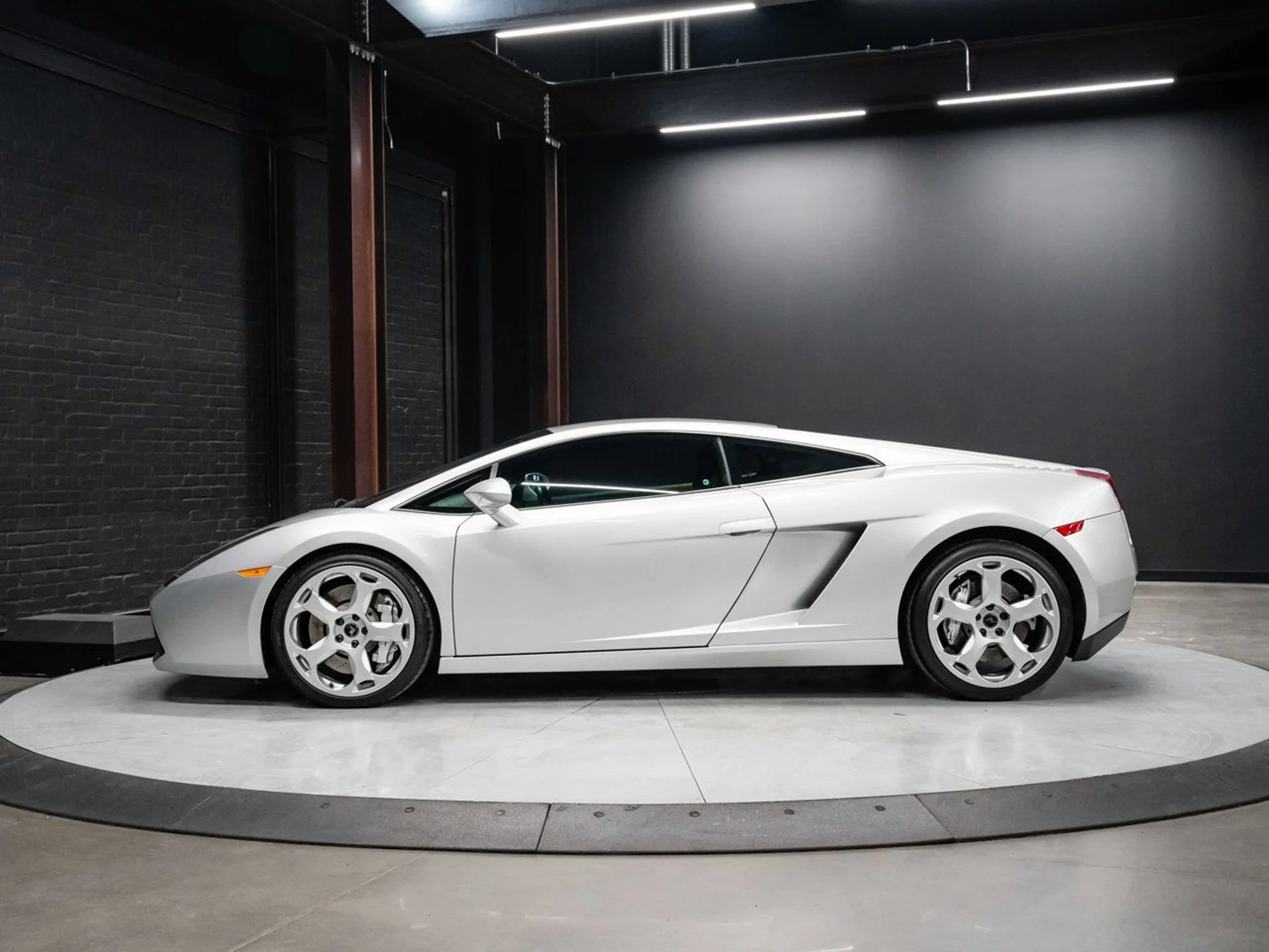 mph010_911449128_lamborghini_gallardo_2004_fcbac7ae98