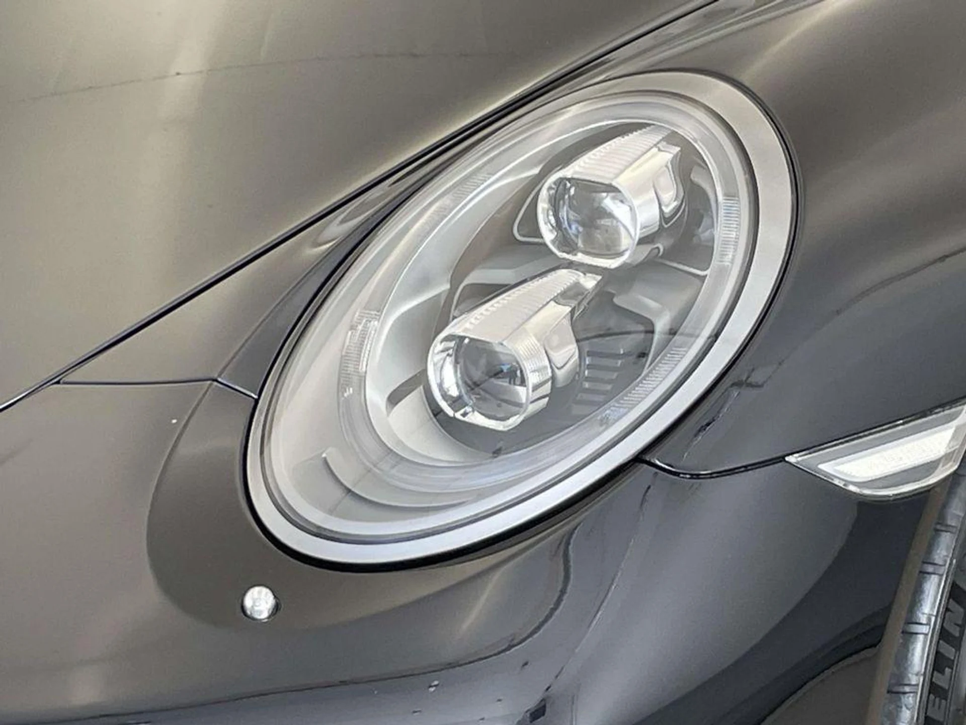 mph010_914096021_b_Fq_AU_Zmge_xi_S_Gntz5x_C_Ajc_If_WI_67f01f3017