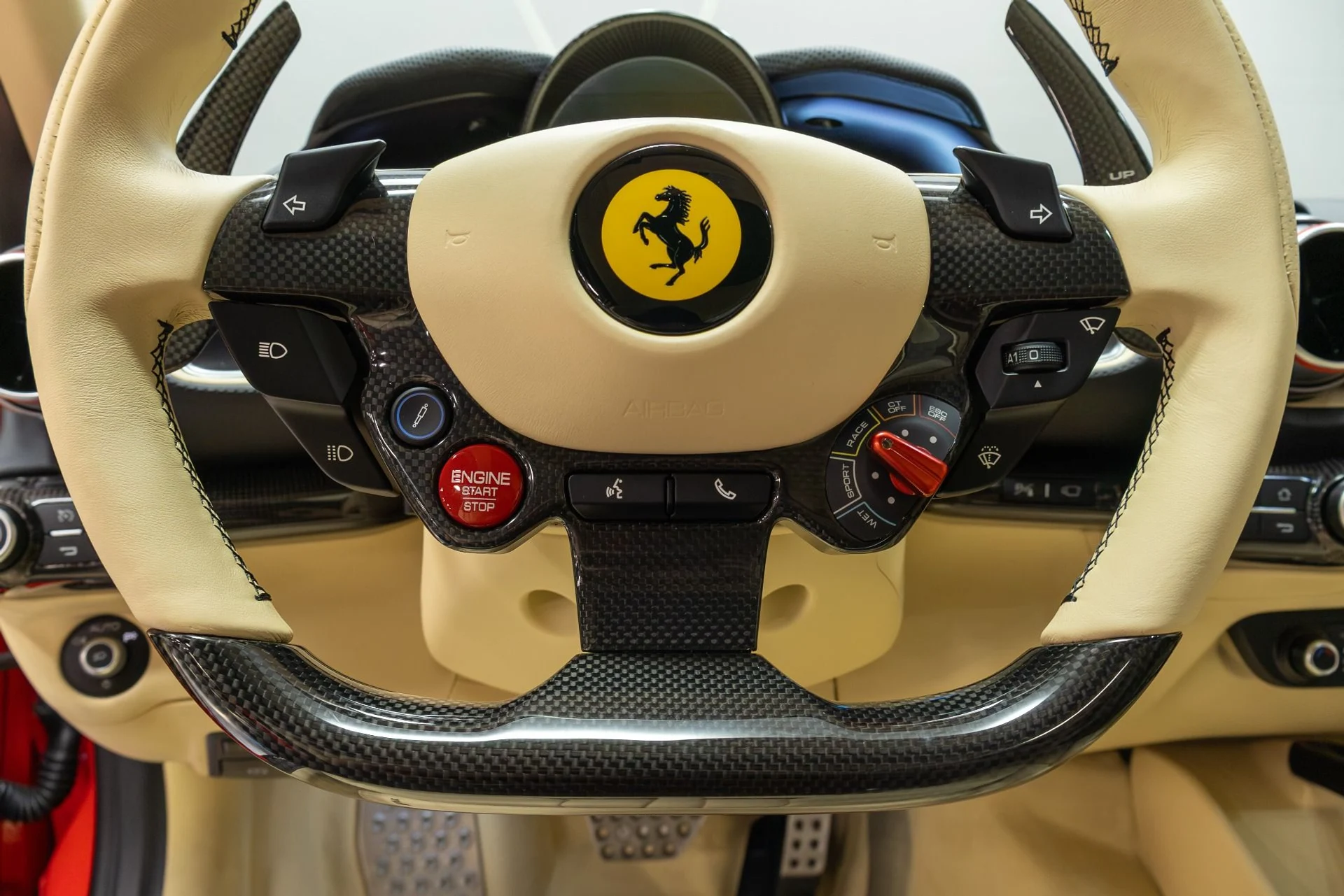 mph010_921671829_Used_2018_Ferrari_812_Superfast_1763480061_096860a74d