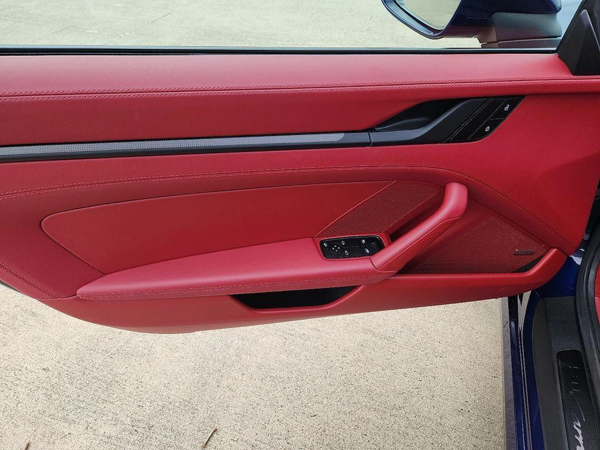 mph010_922093264_x1db8_Eqcddf_X6_Jm8o_B7_My_V_Eh_L2_U_30b927e082