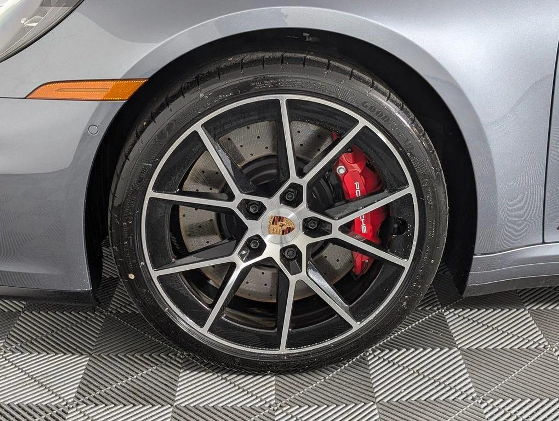 mph010_923478841_z_L1w_C9_K_Qq_Qi1_MUSR_5_P9m2_Orc_2364f33602