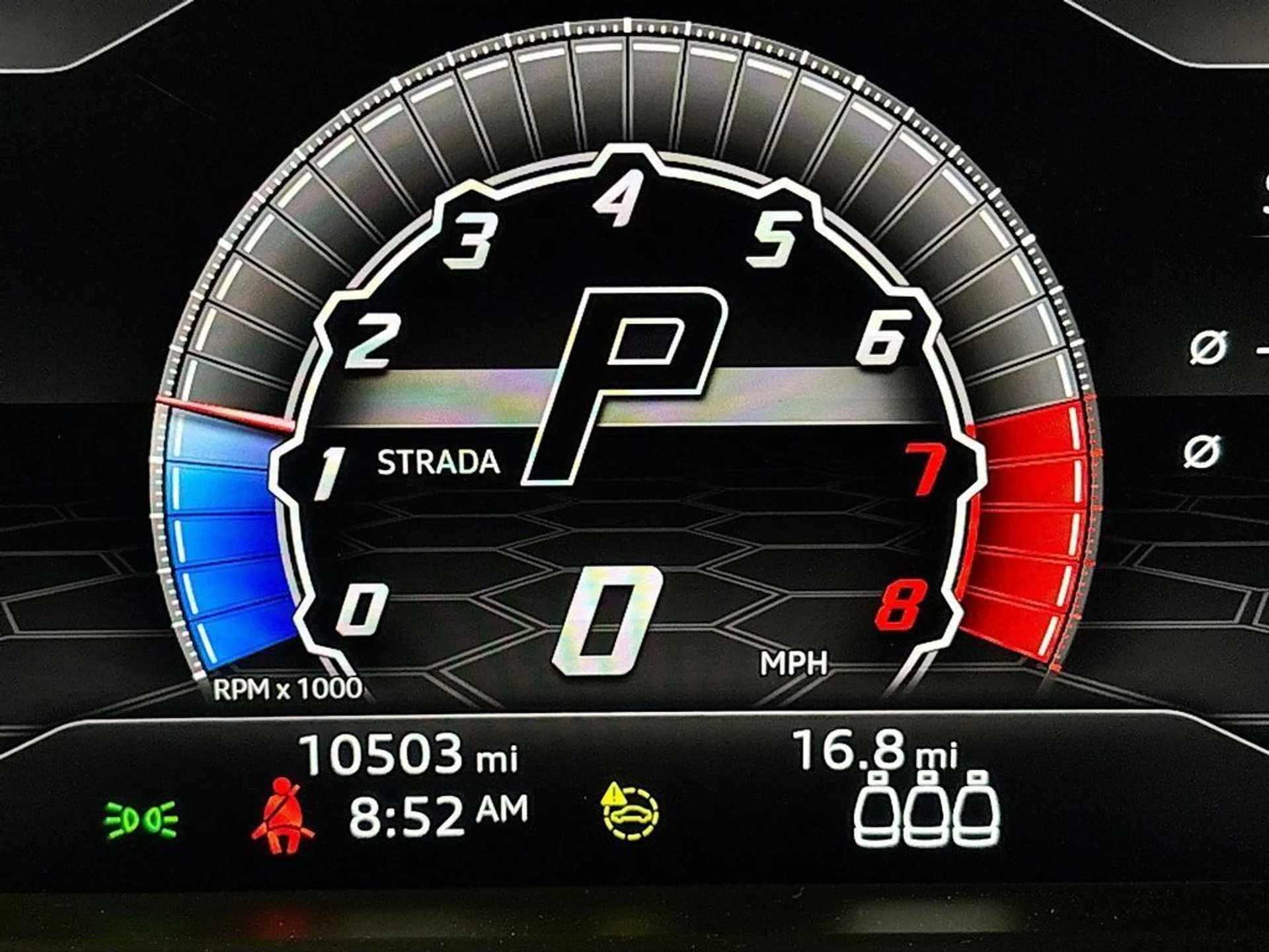 mph010_924073584_df8858bf2fcbfda328090cb855d8d7a3_8a70775335