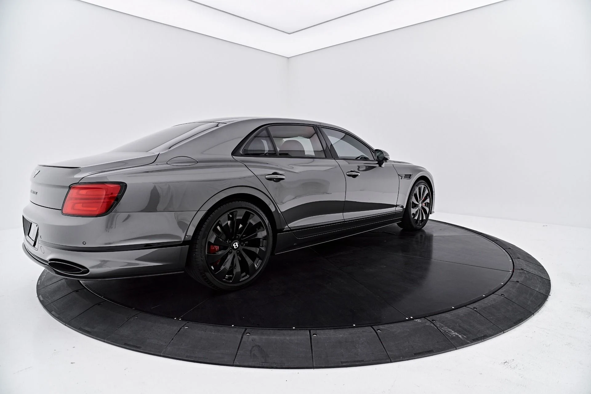 mph010_924540326_Used_2022_Bentley_Flying_Spur_W12_1786226154_37aefa588d