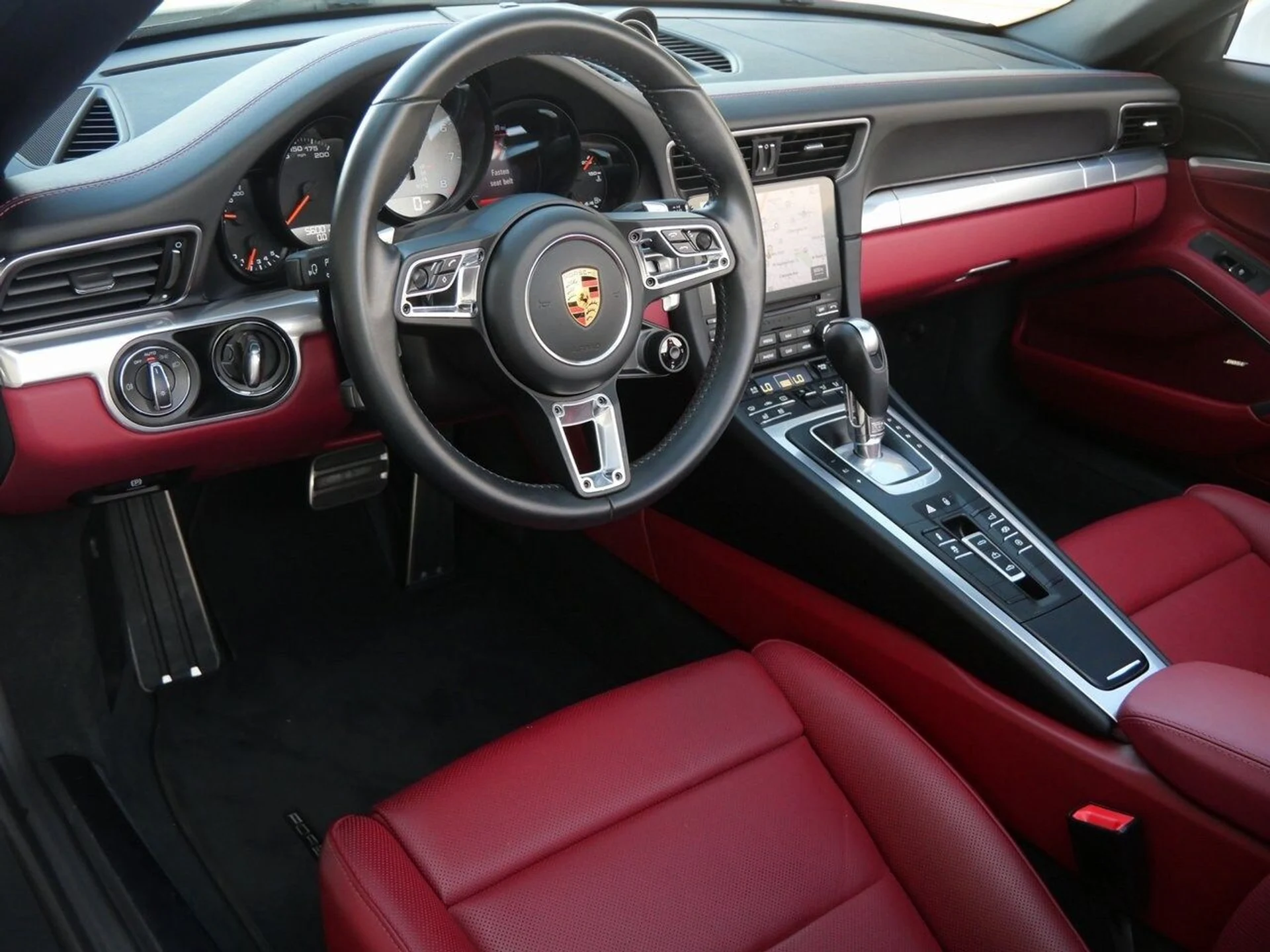 mph010_92467148_386b50441fc195f21a133a892caa5d16x_a26f51753a