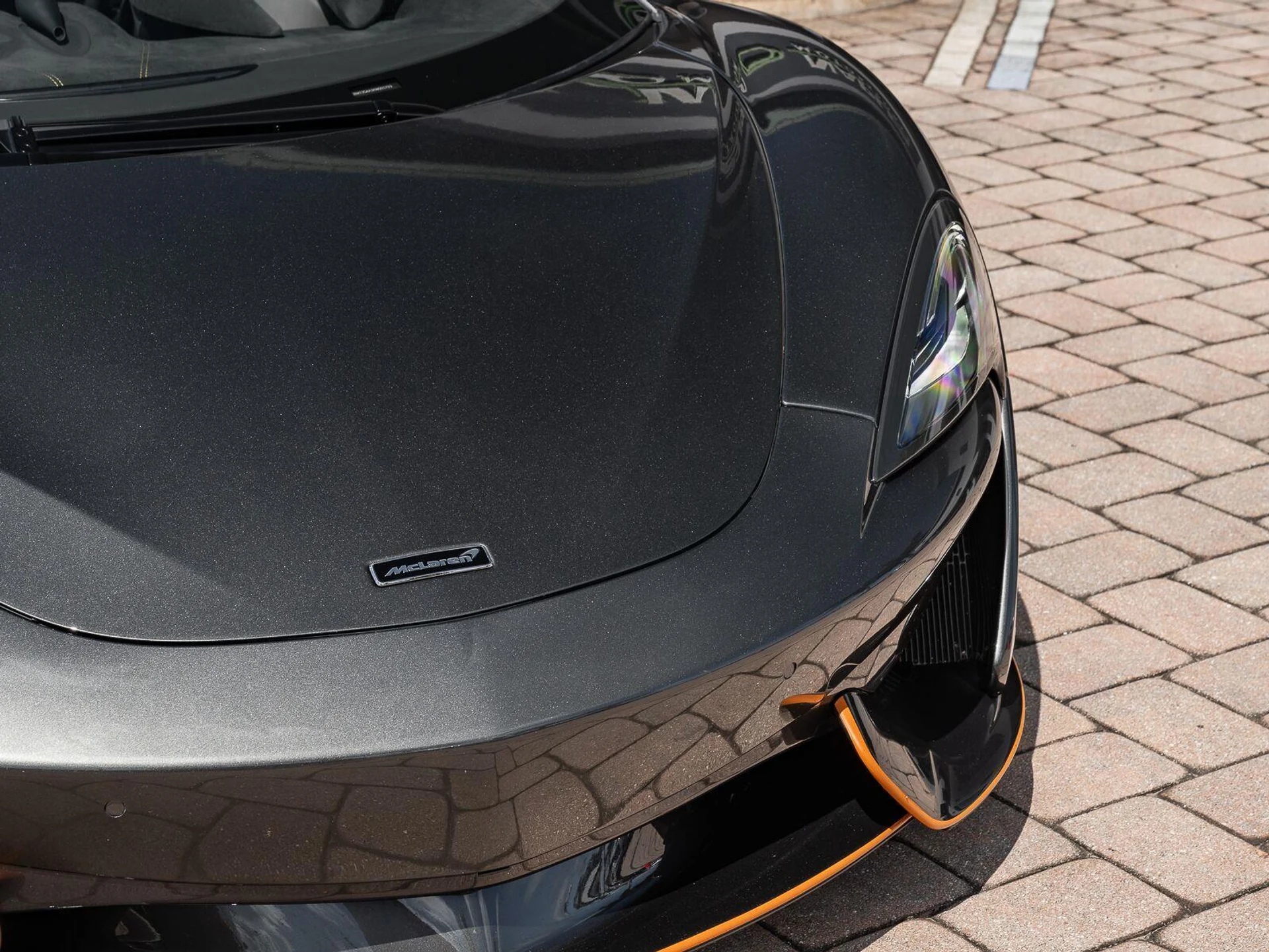 mph010_932488458_Used_2019_Mc_Laren_570_GT_Coupe_1785532139_3f92f41d9a