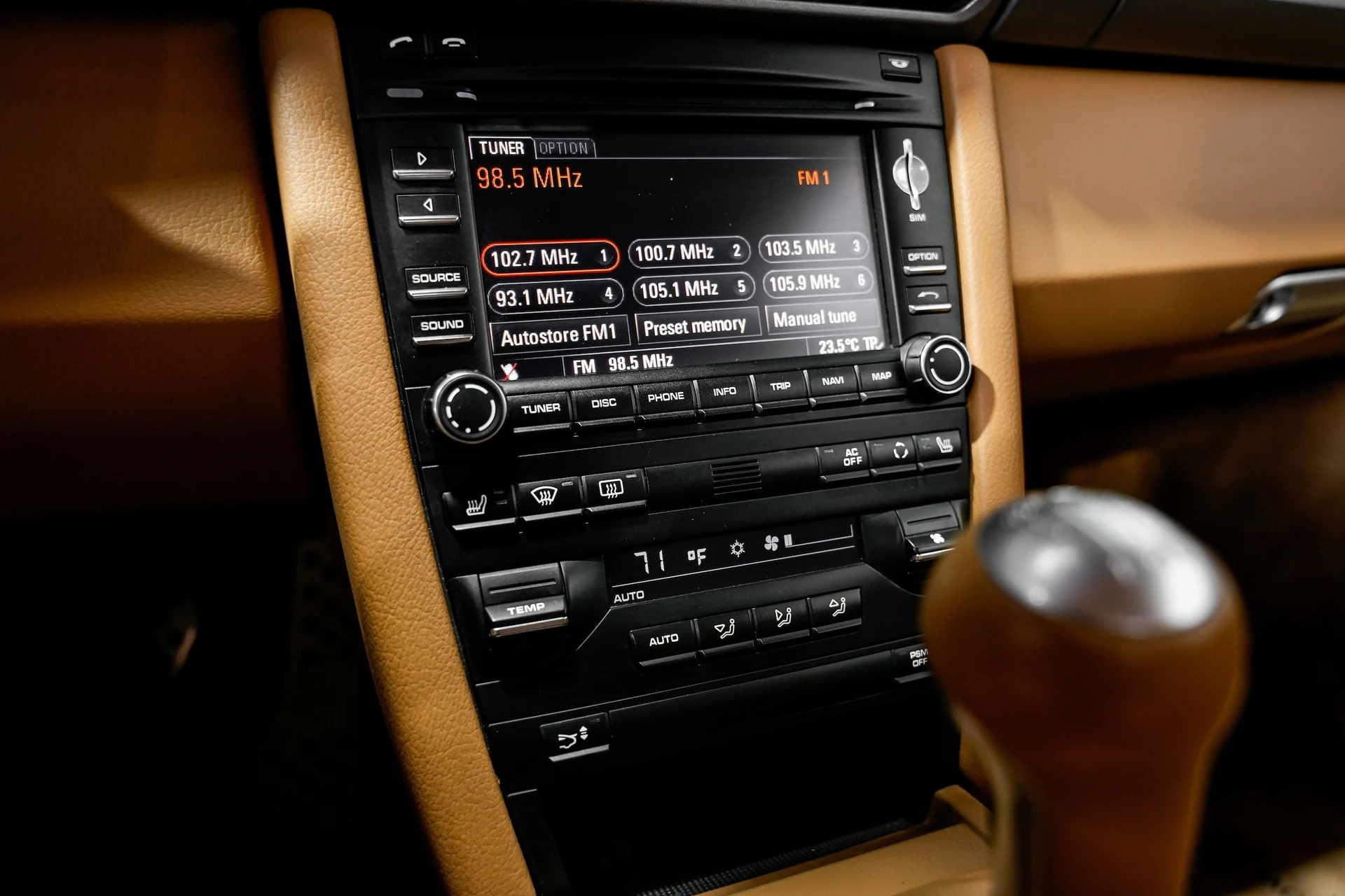 mph010_93305121_1441868b3c448a2efb5302d564f8fb5bx_63ee84107d